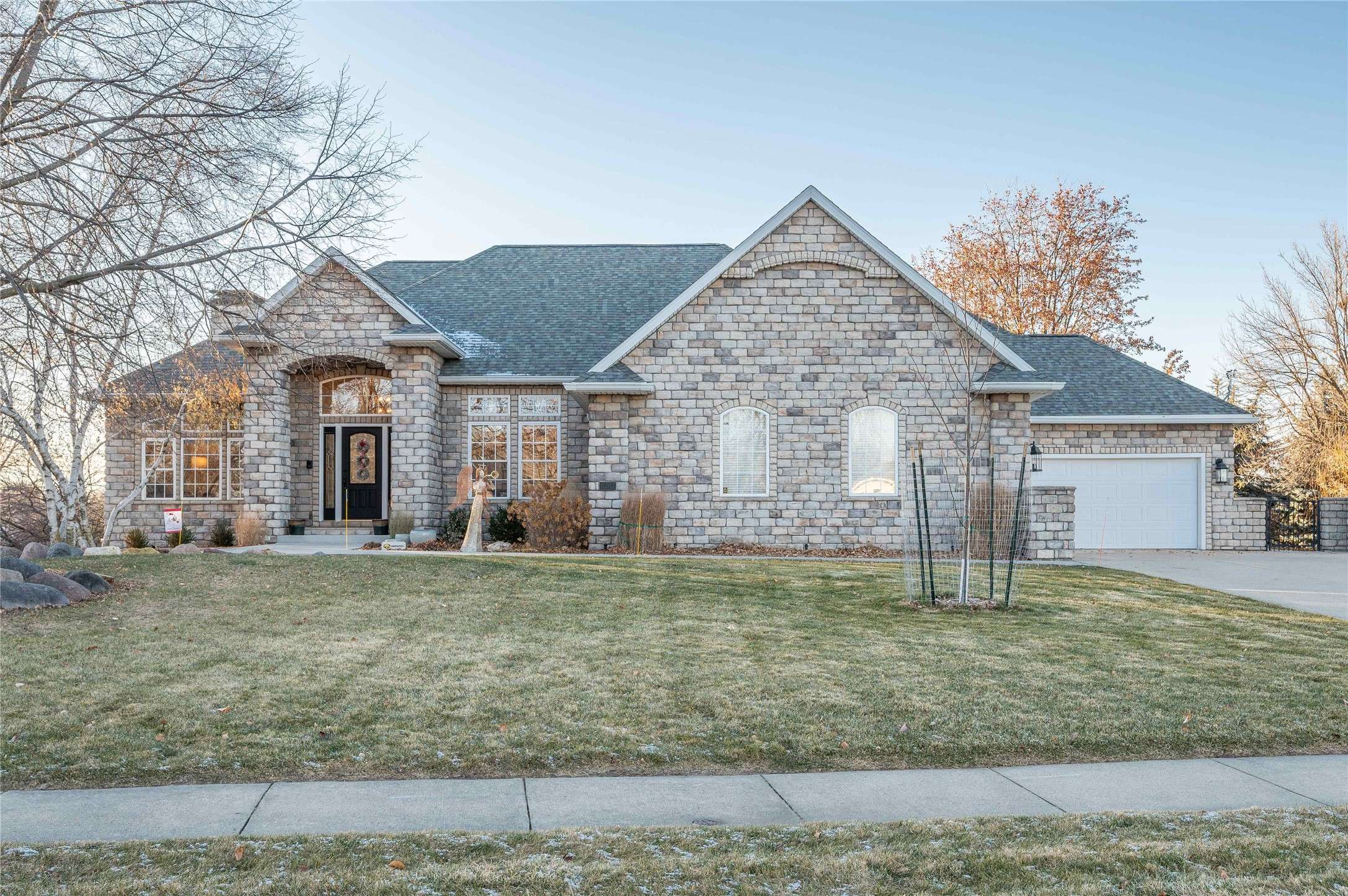 Urbandale, IA 50323,12917 Timberline Drive