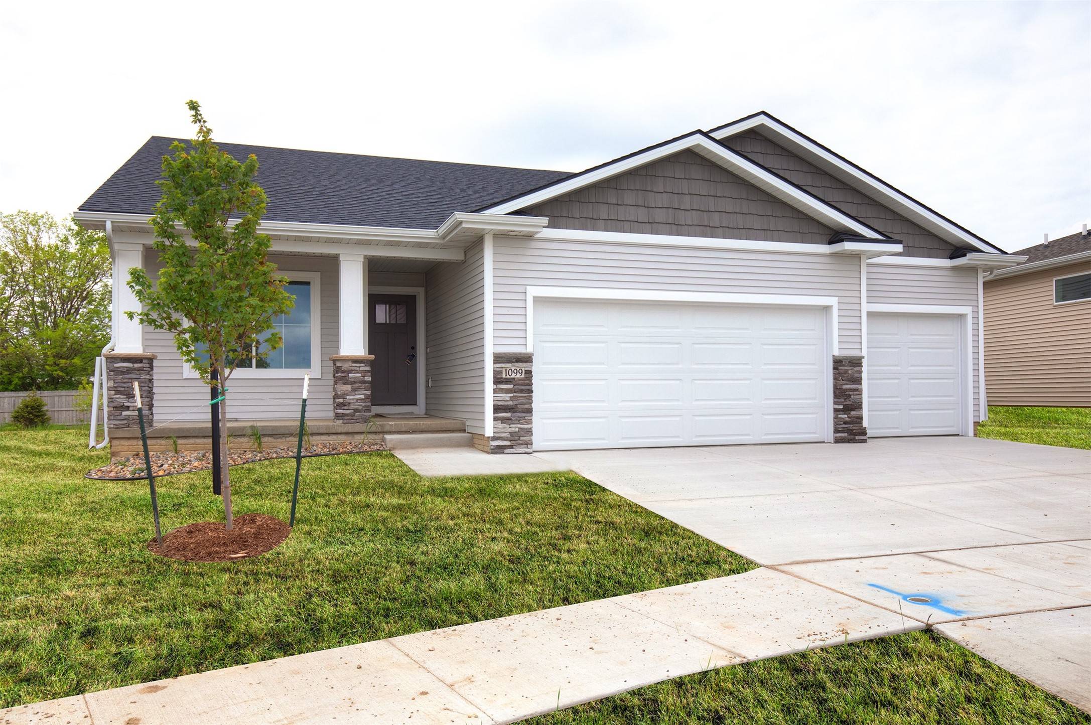 Des Moines, IA 50313,1099 NE 64th Avenue