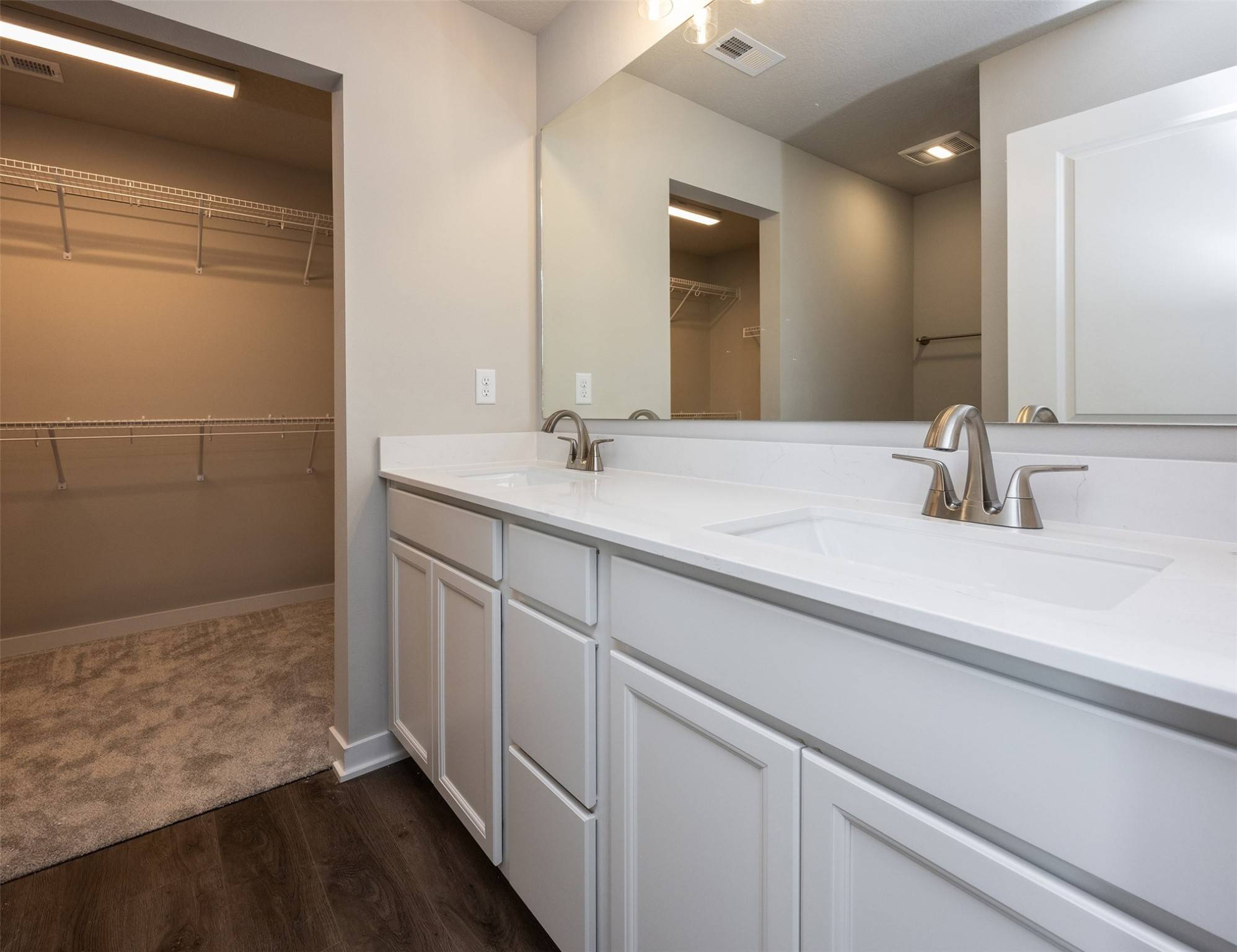 Norwalk, IA 50211,2211 Legacy Drive