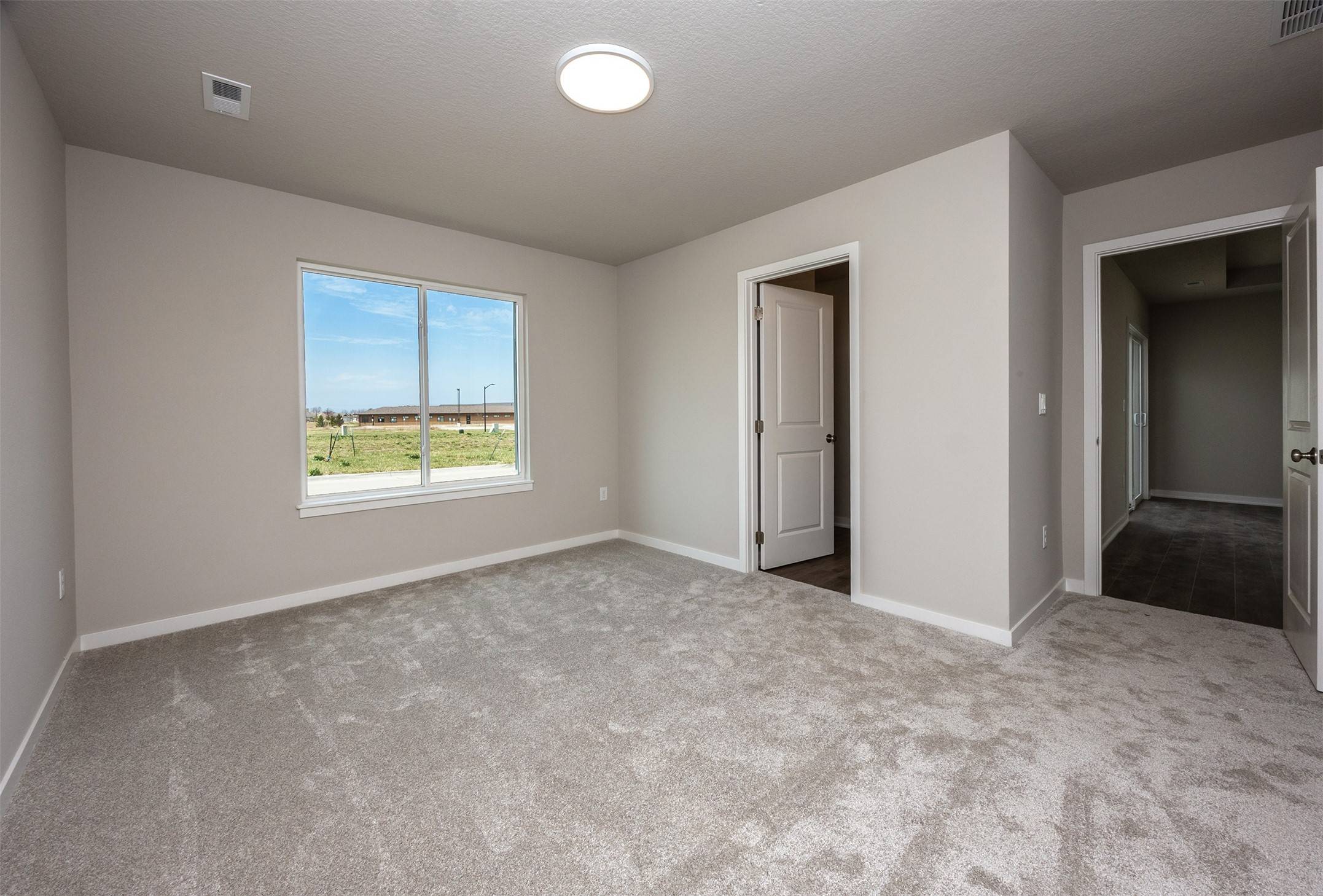 Norwalk, IA 50211,2211 Legacy Drive