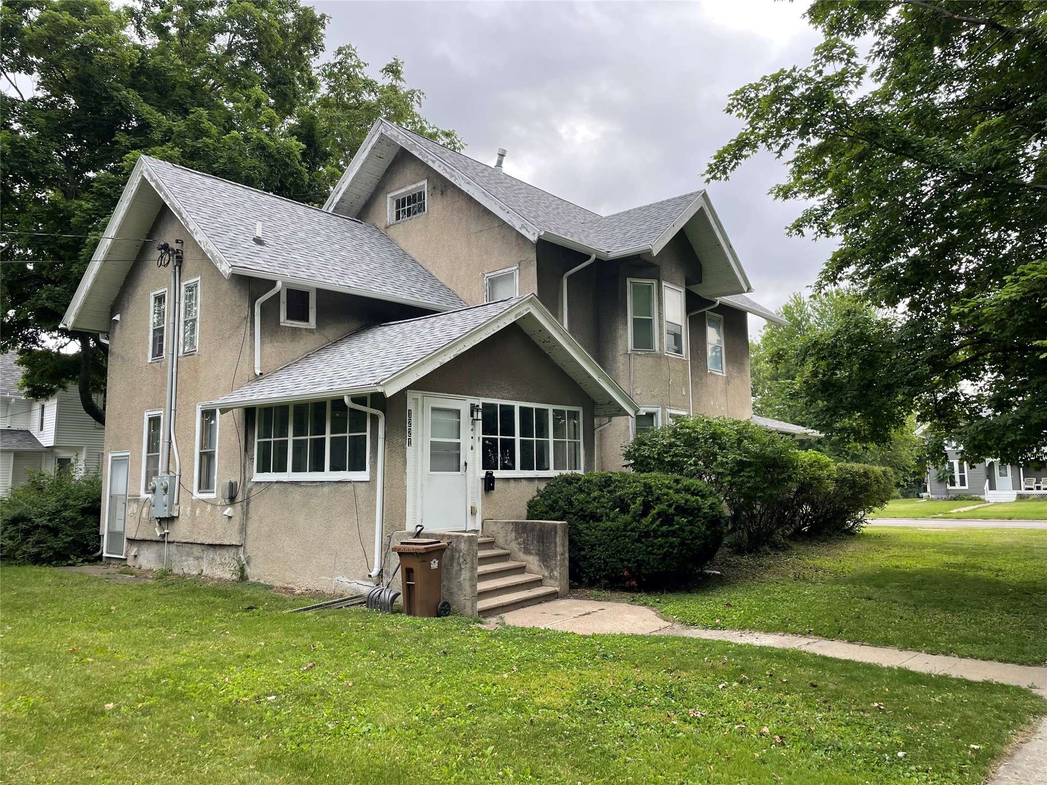 Grinnell, IA 50112,903 East Street