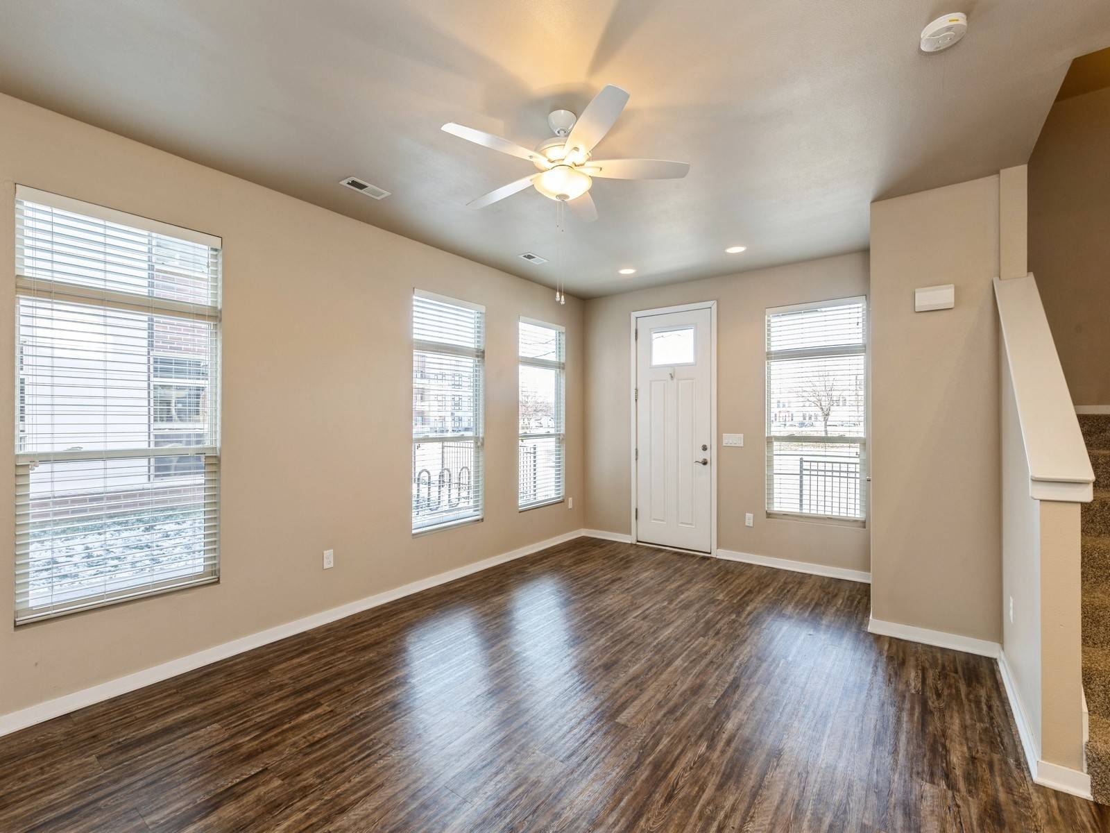 Des Moines, IA 50309,319 SW 7th Street #107