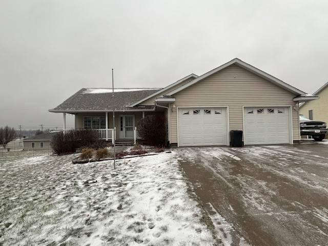 Tama, IA 52339,1305 Overlook Drive