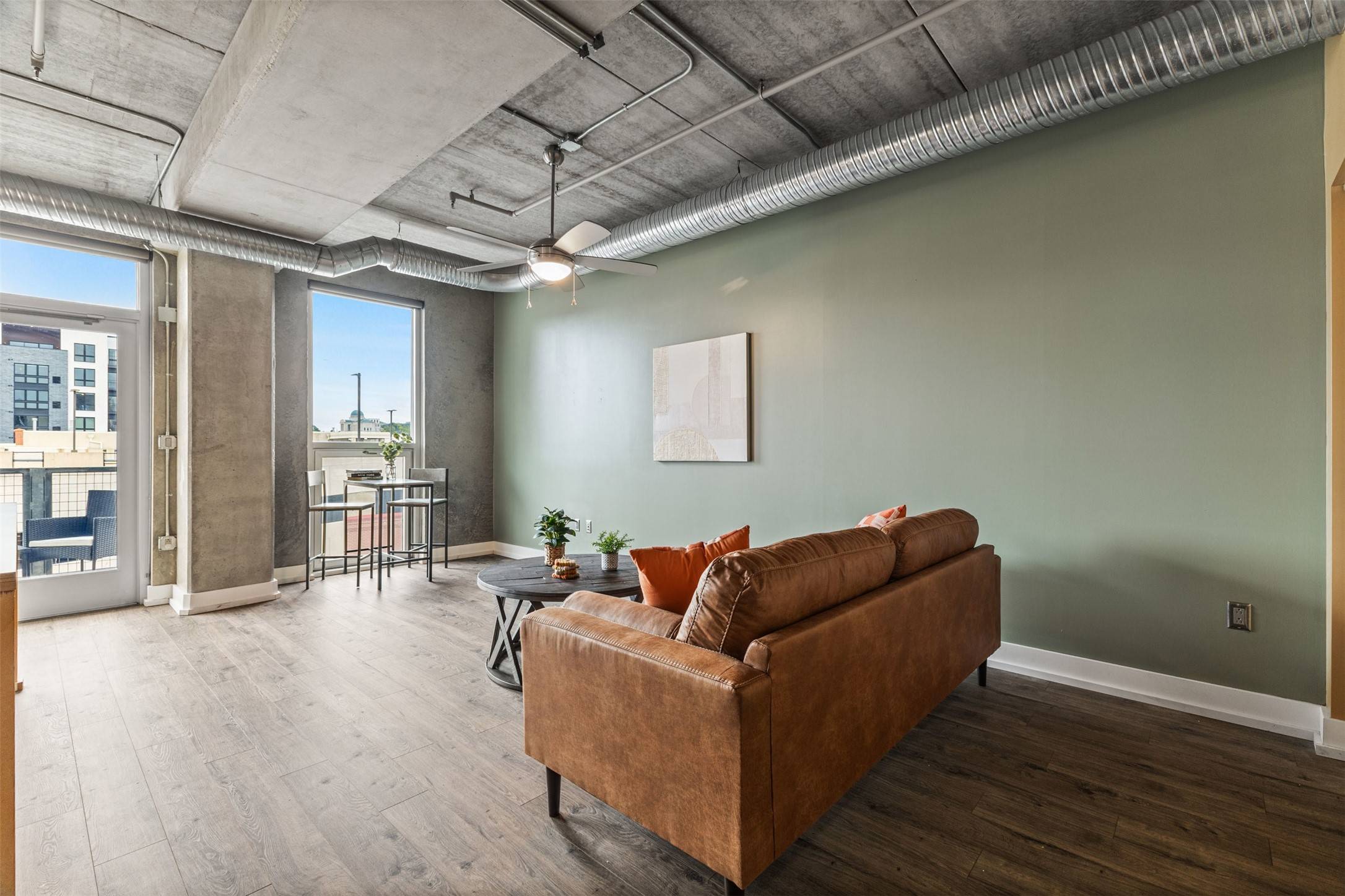 Des Moines, IA 50309,309 E 5th Street #309