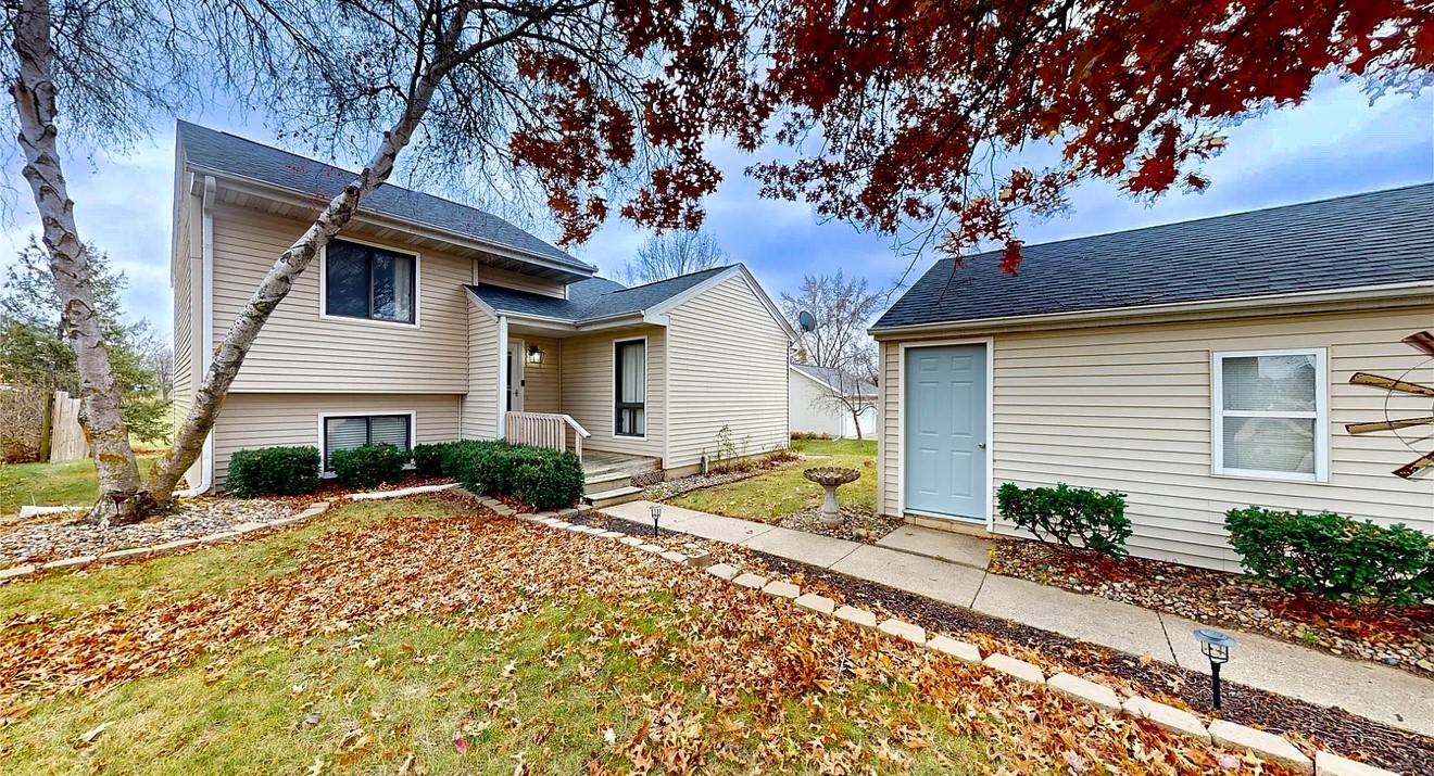 Norwalk, IA 50211,1002 E 18th Street