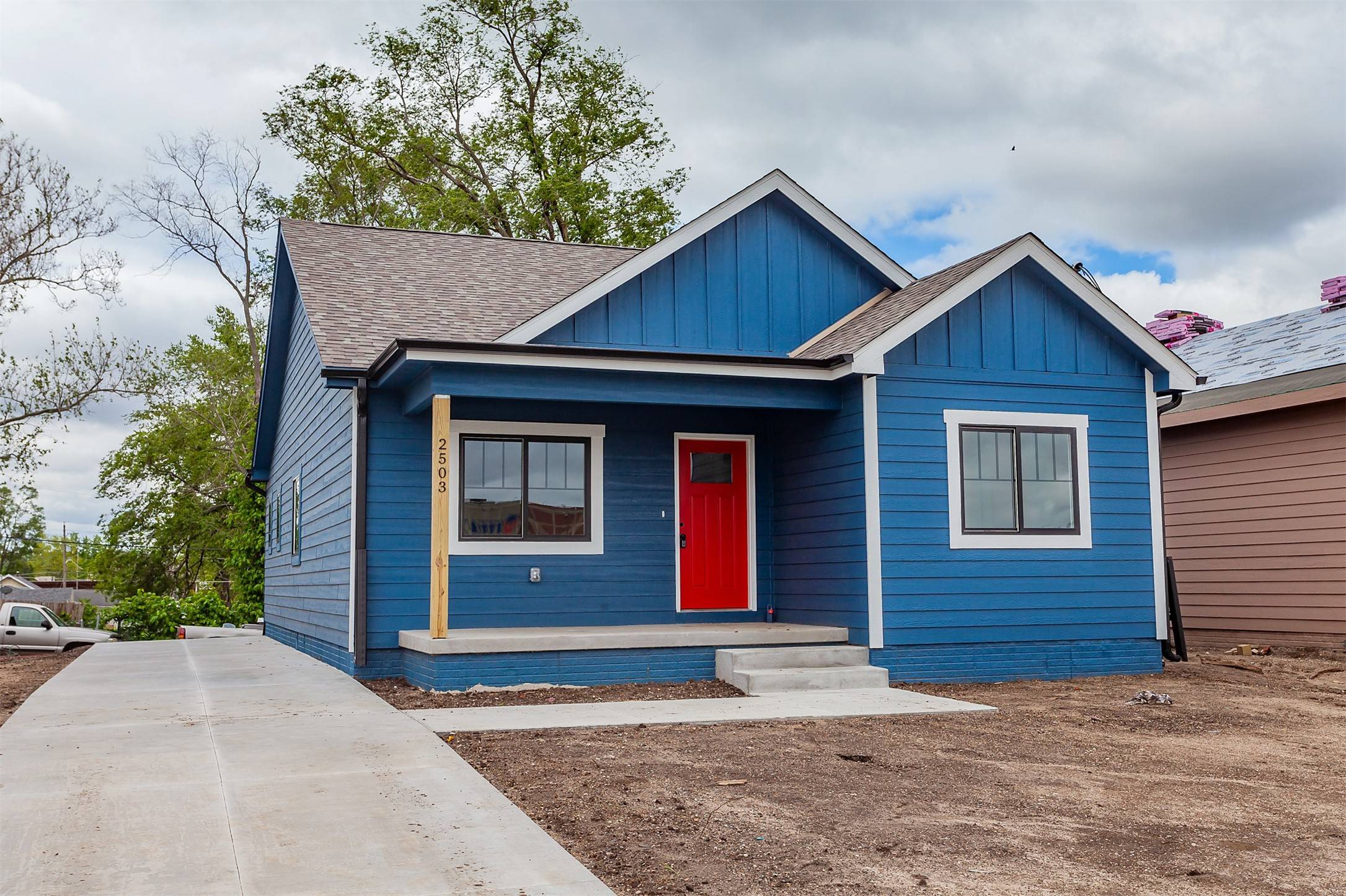 Des Moines, IA 50317,2503 Shaw Street