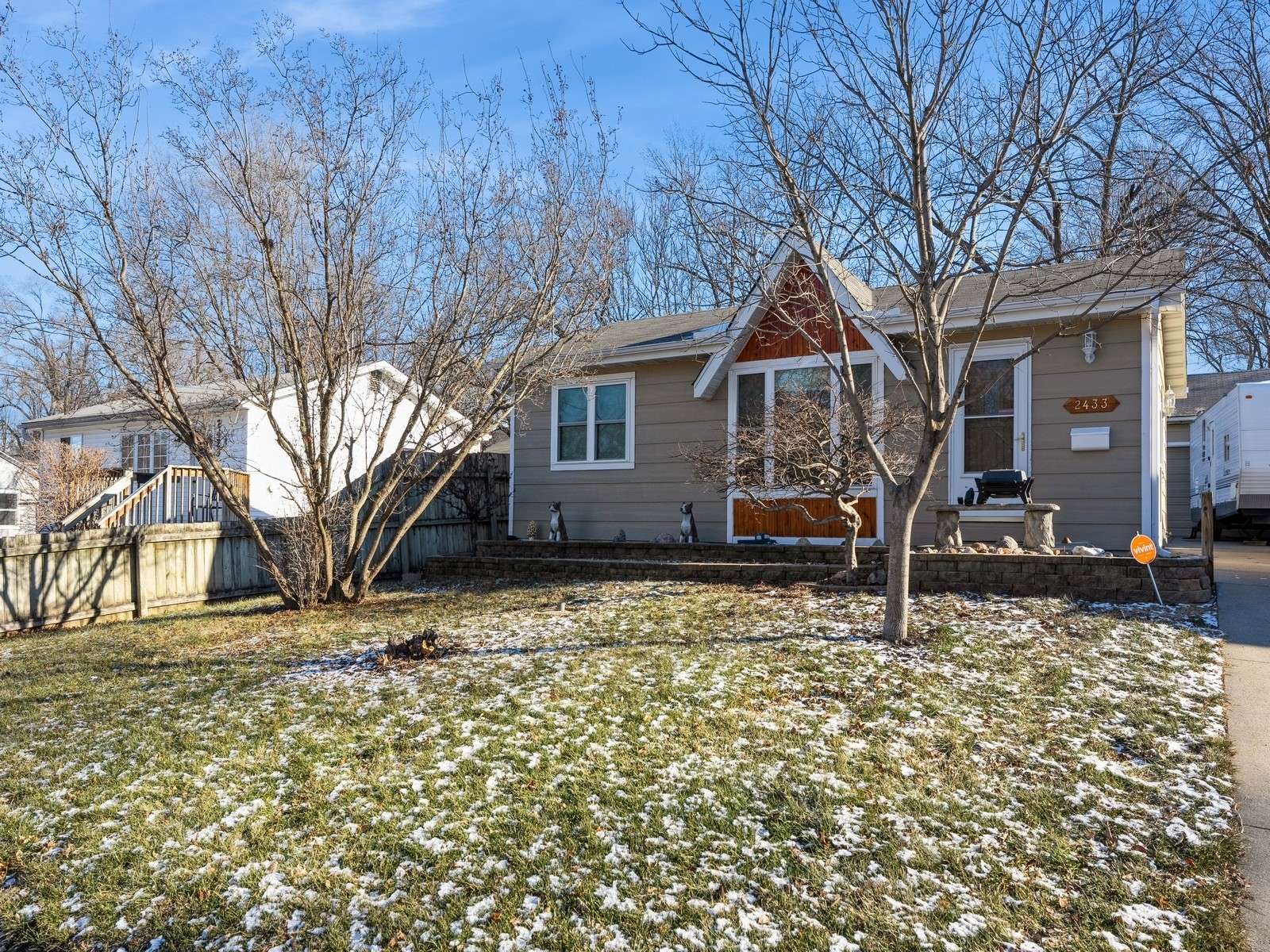 Des Moines, IA 50315,2433 SE 7th Street
