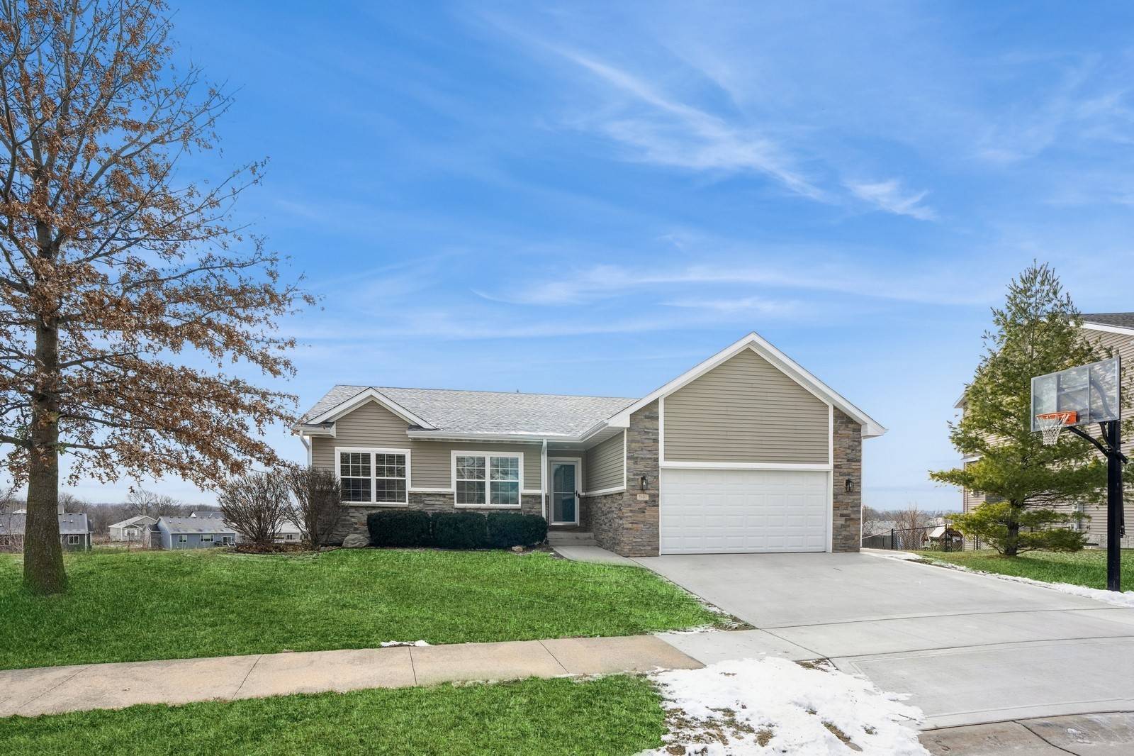 Carlisle, IA 50047,940 Bellflower Drive