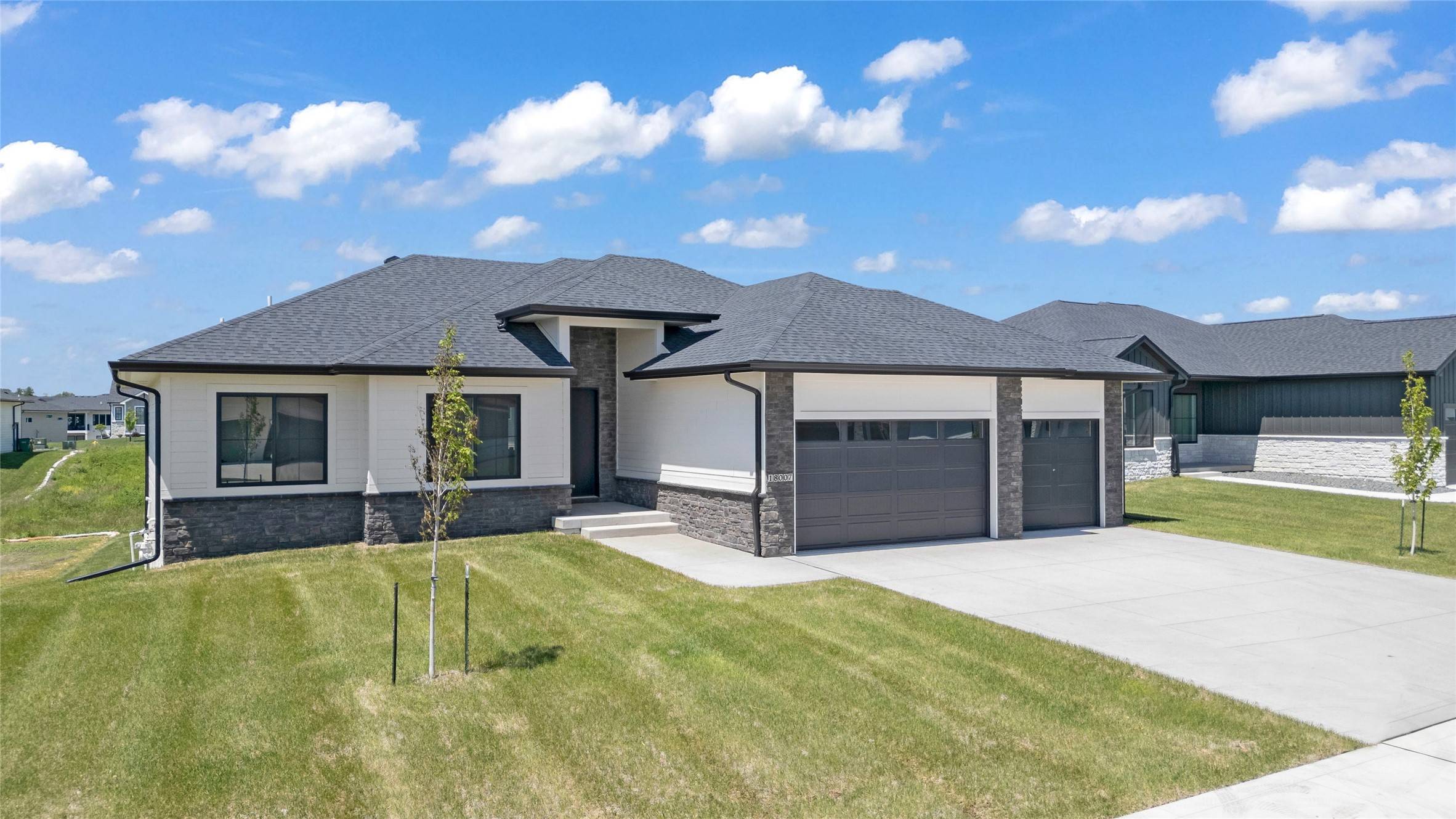 Clive, IA 50325,18007 Hammontree Circle