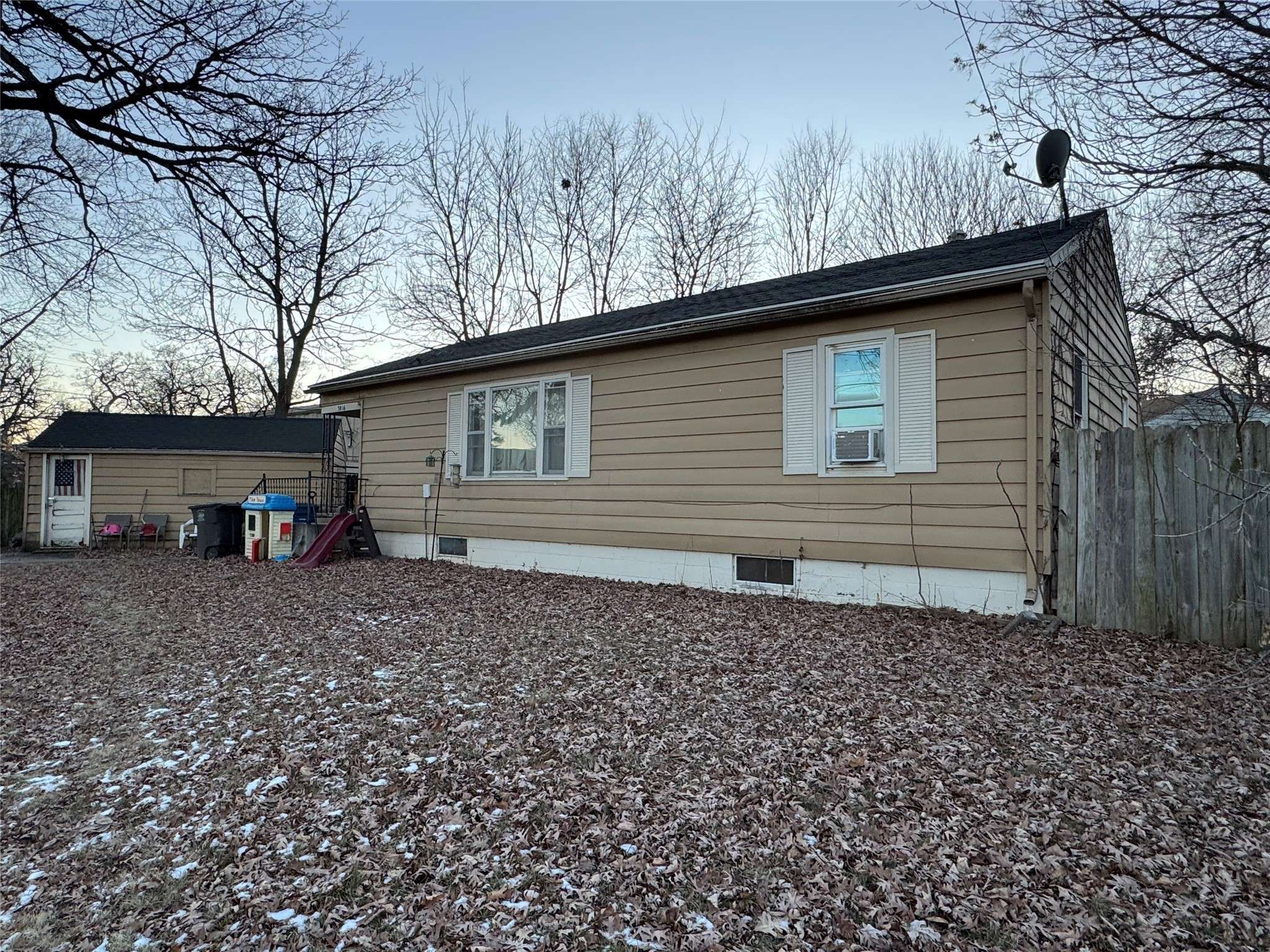 Des Moines, IA 50310,3816 Lawnwoods Drive