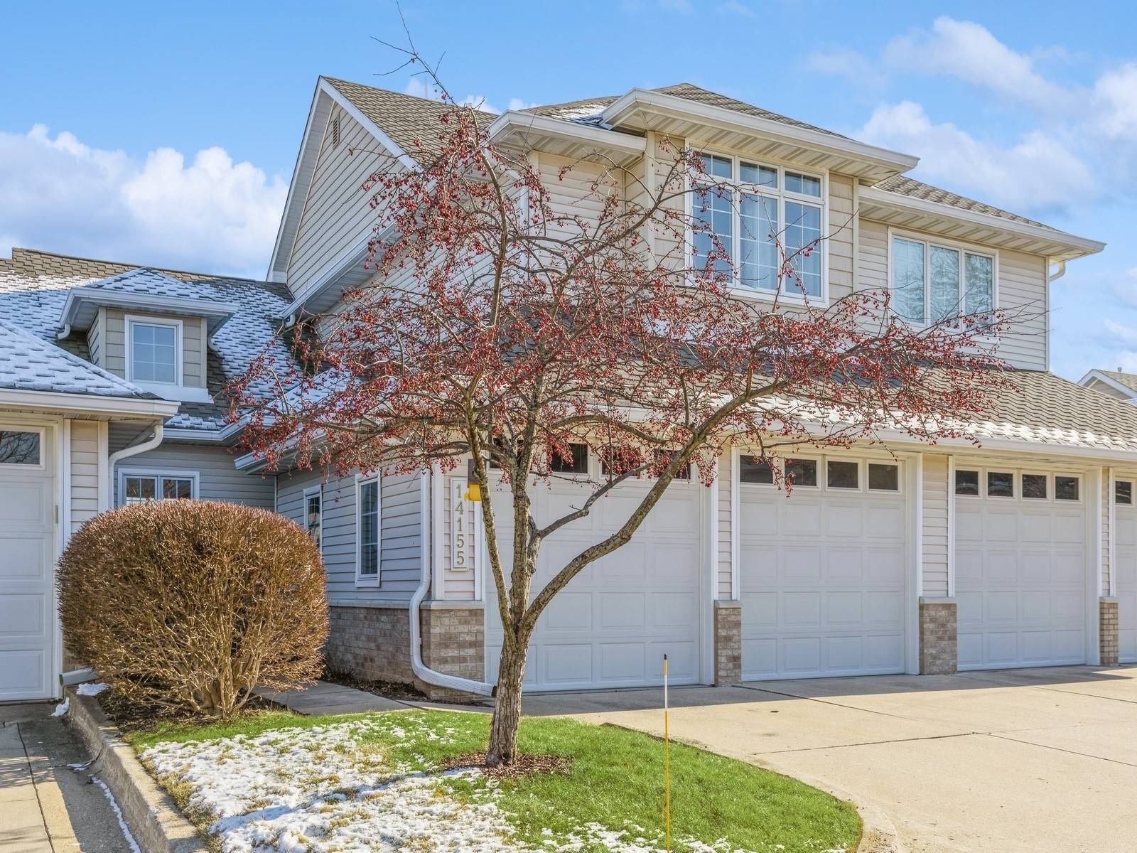 Clive, IA 50325,14155 Pinnacle Pointe Drive