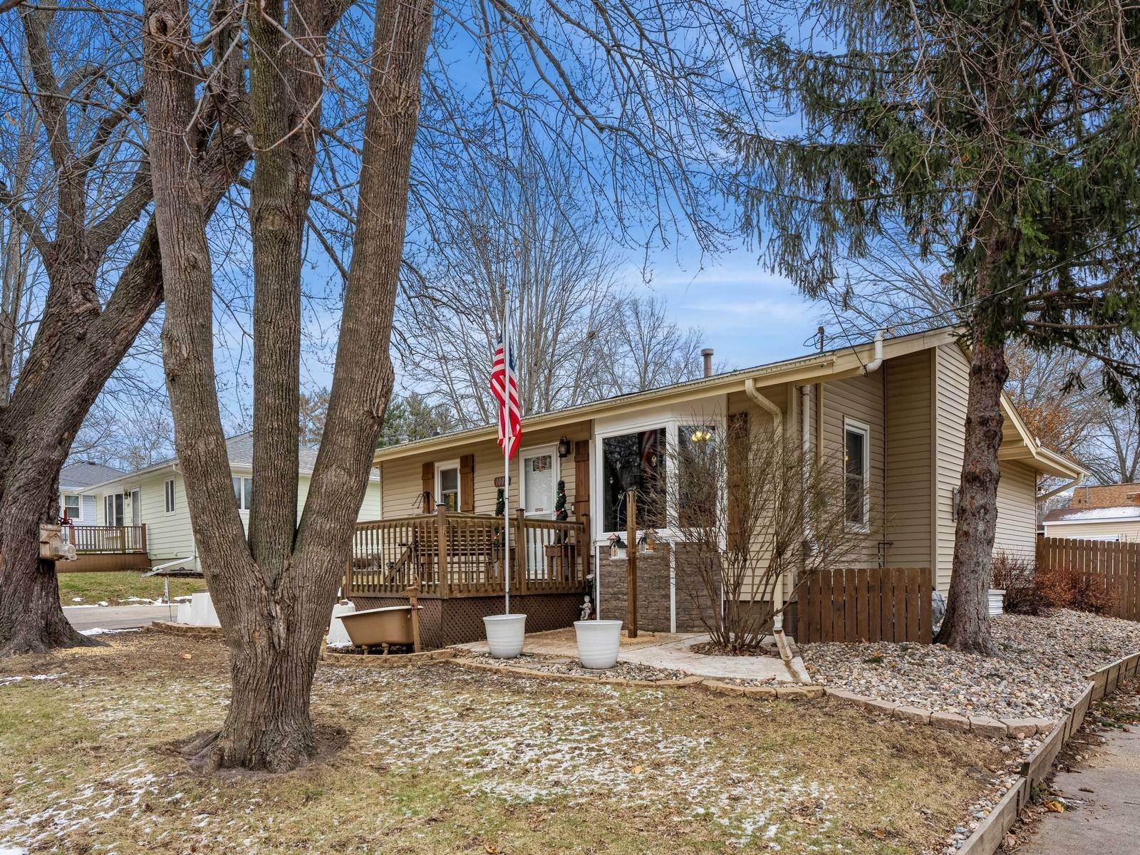 Indianola, IA 50125,1007 W Boston Avenue