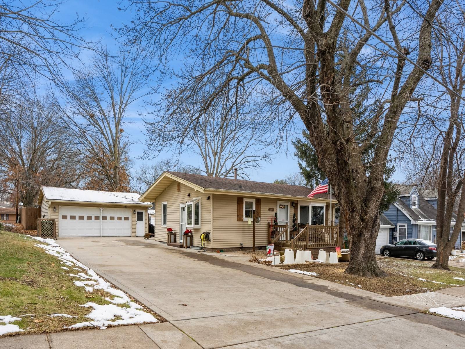 Indianola, IA 50125,1007 W Boston Avenue