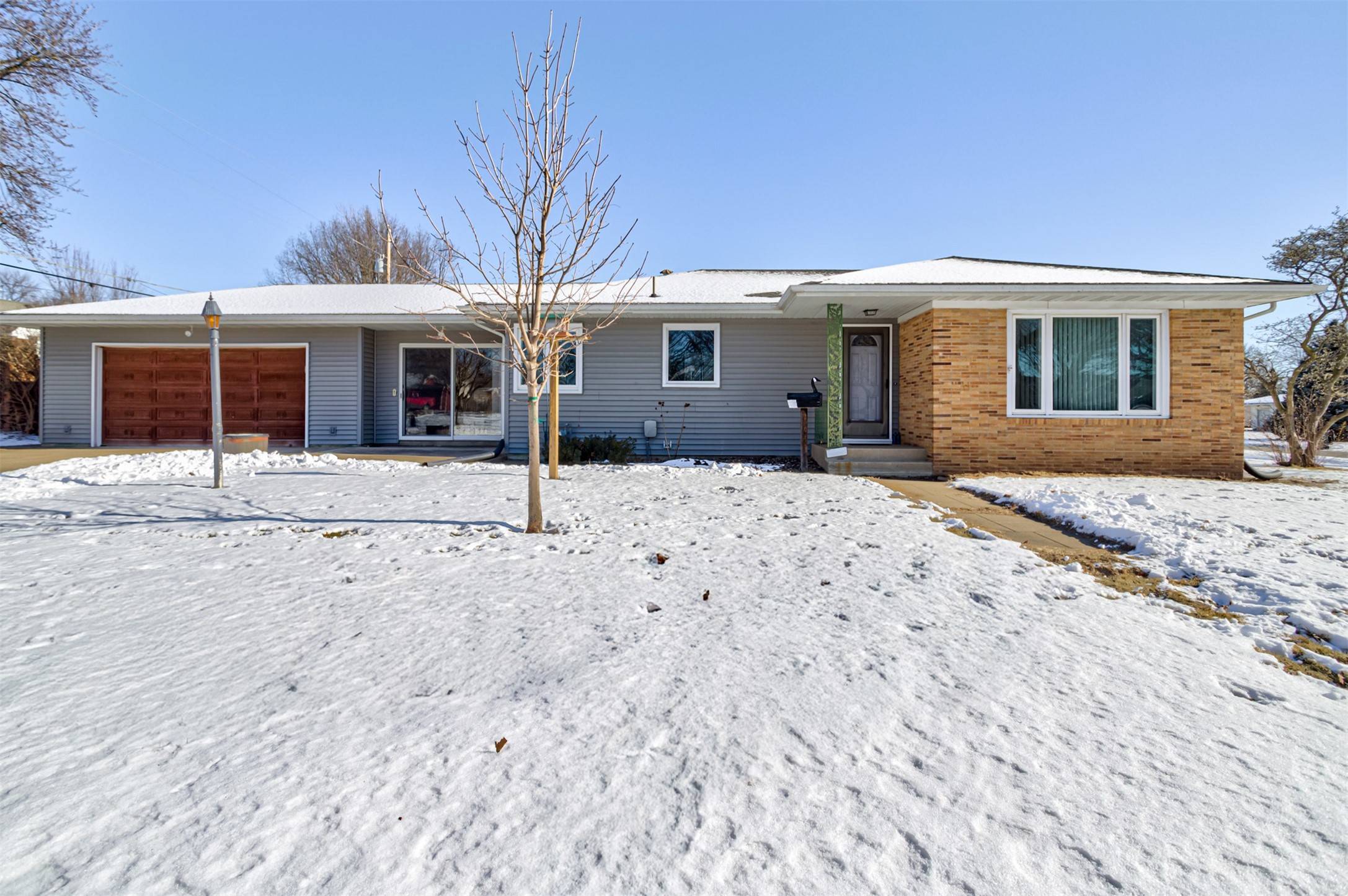 Boone, IA 50036,328 S Benton Street