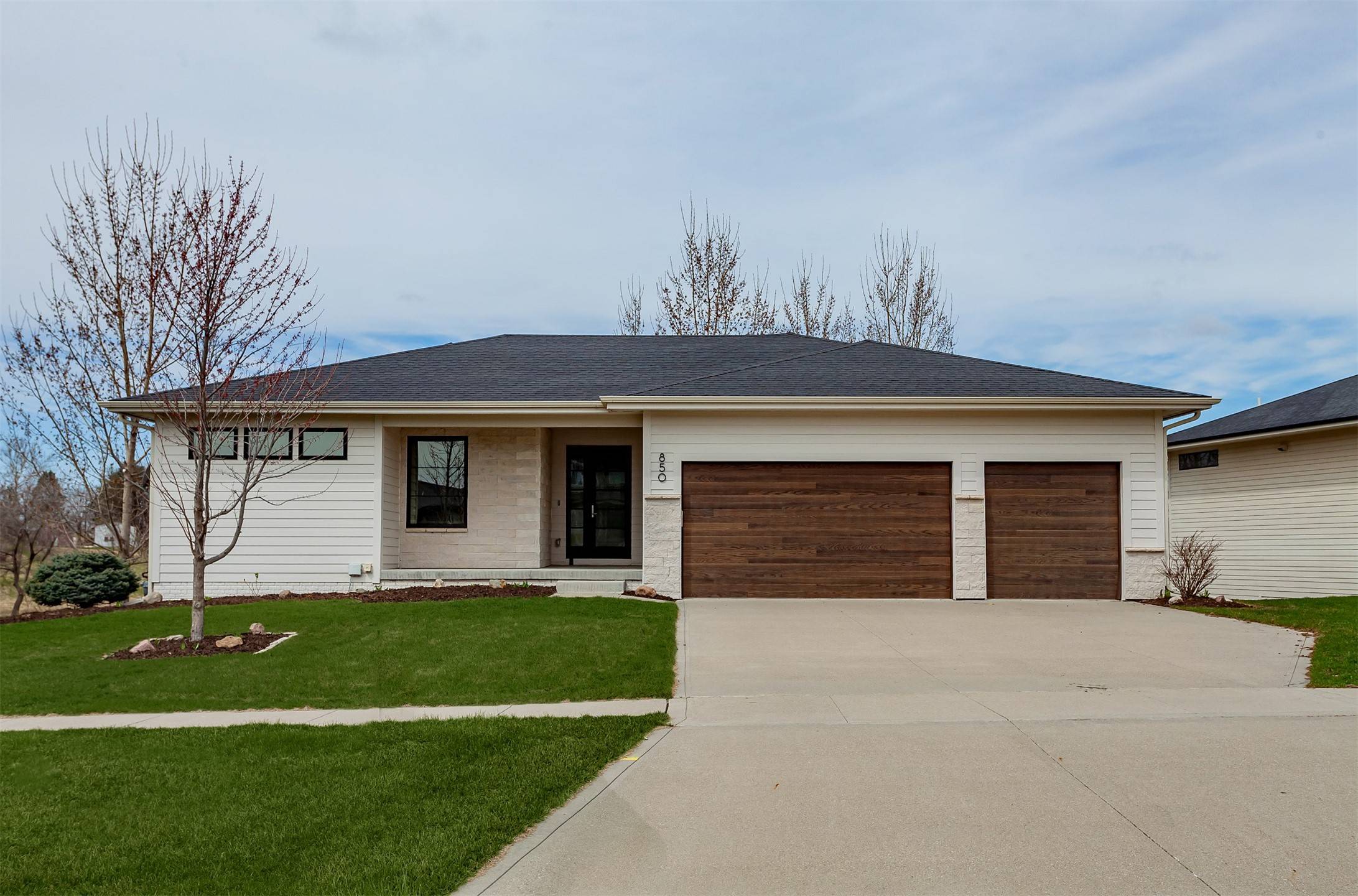West Des Moines, IA 50266,850 84th Street