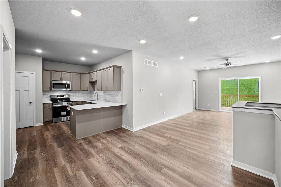 Pleasant Hill, IA 50327,43 Keeneland Court
