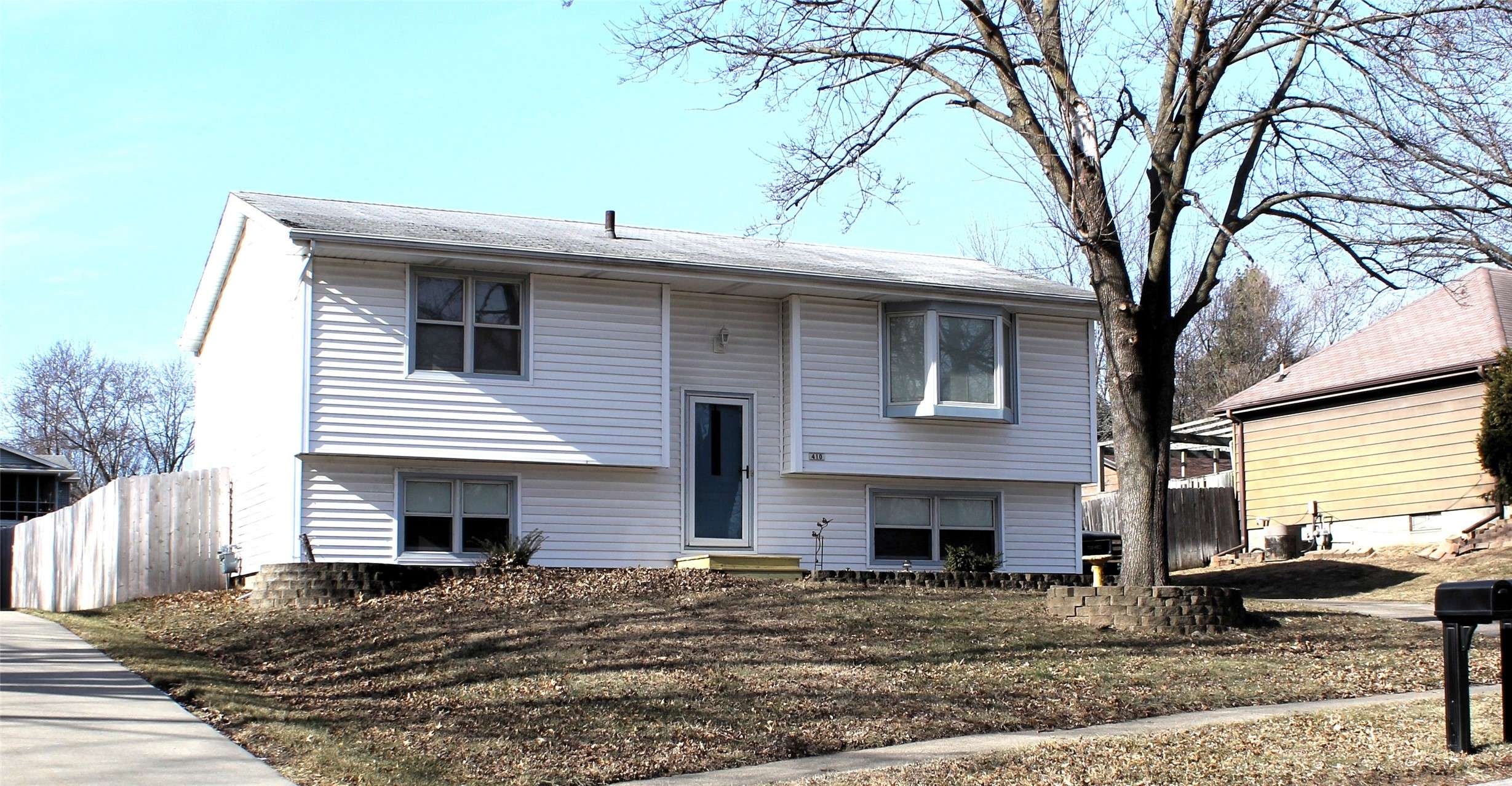 Carlisle, IA 50047,410 N 8 Street