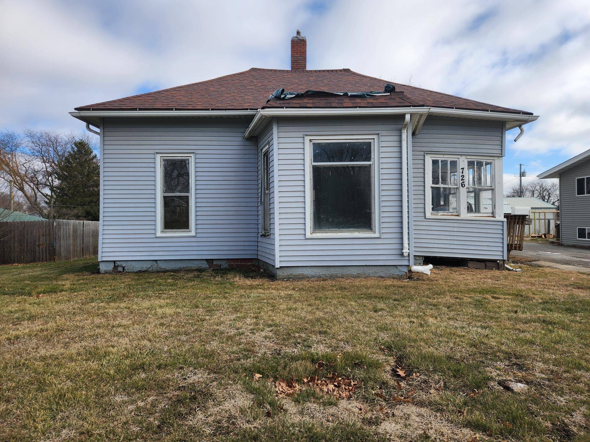 Chariton, IA 50049,726 N 7th Street
