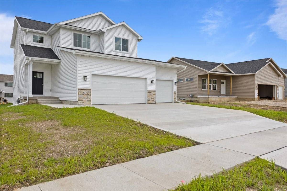 Waukee, IA 50263,595 NW Prairie Rose Lane