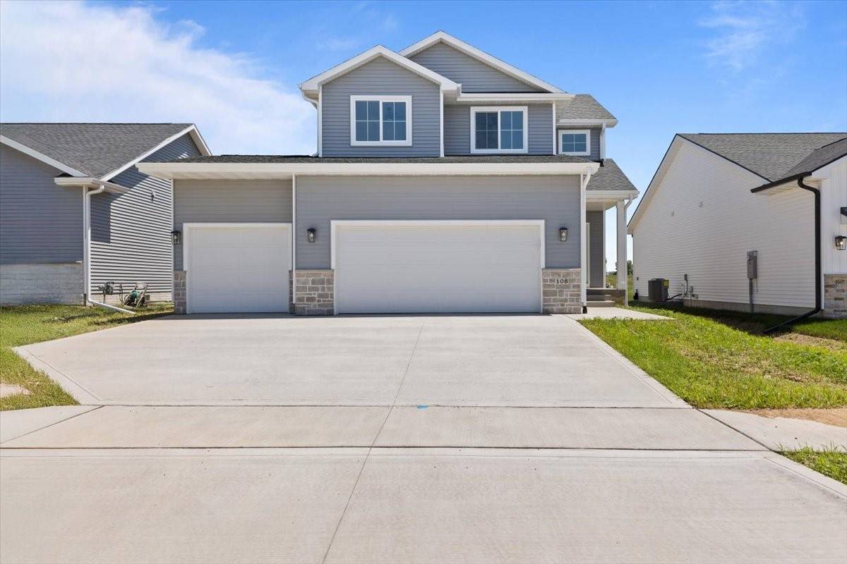 Norwalk, IA 50211,108 S Valley View Drive
