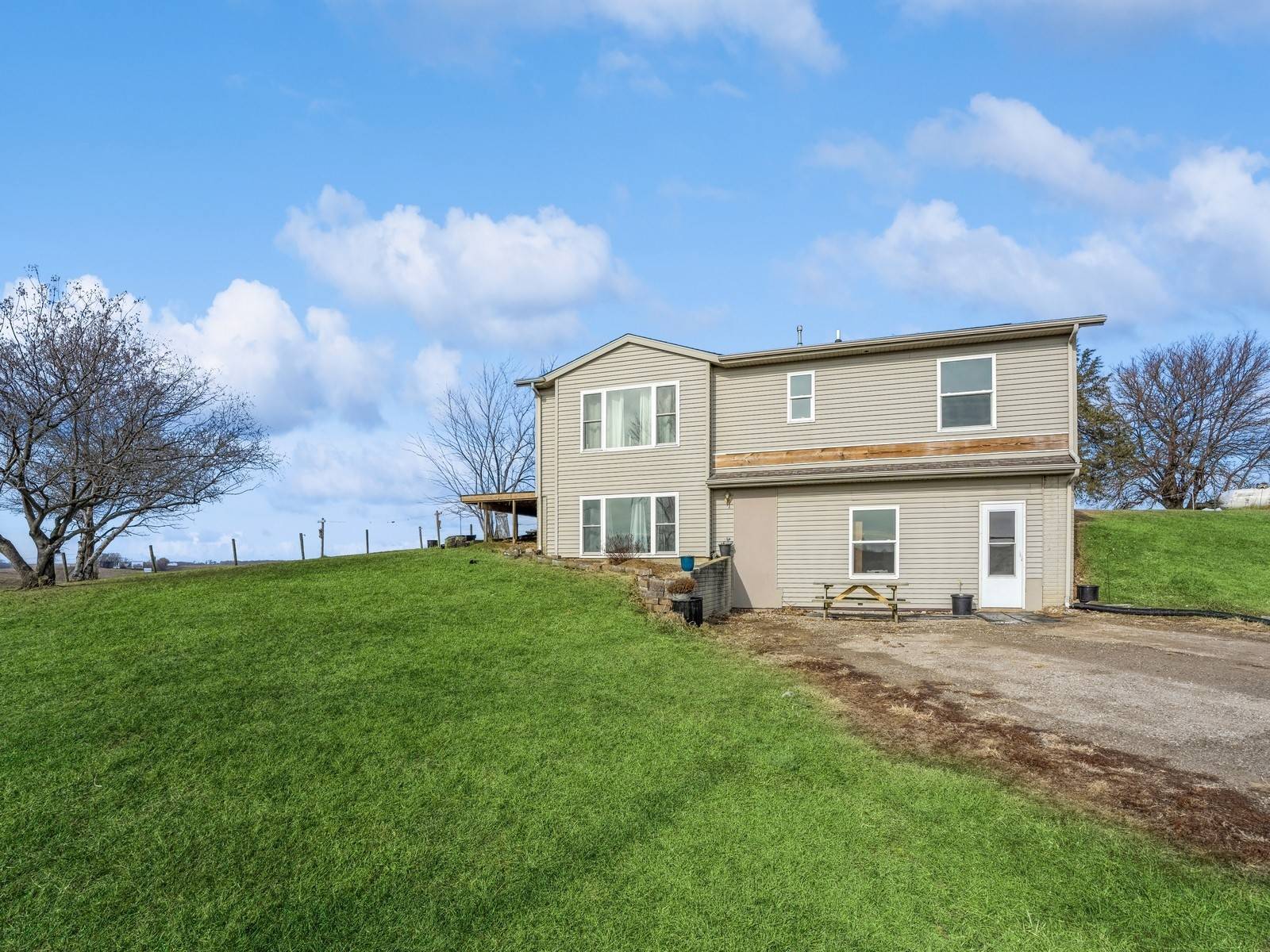Sully, IA 50251,10746 S 104th Avenue E