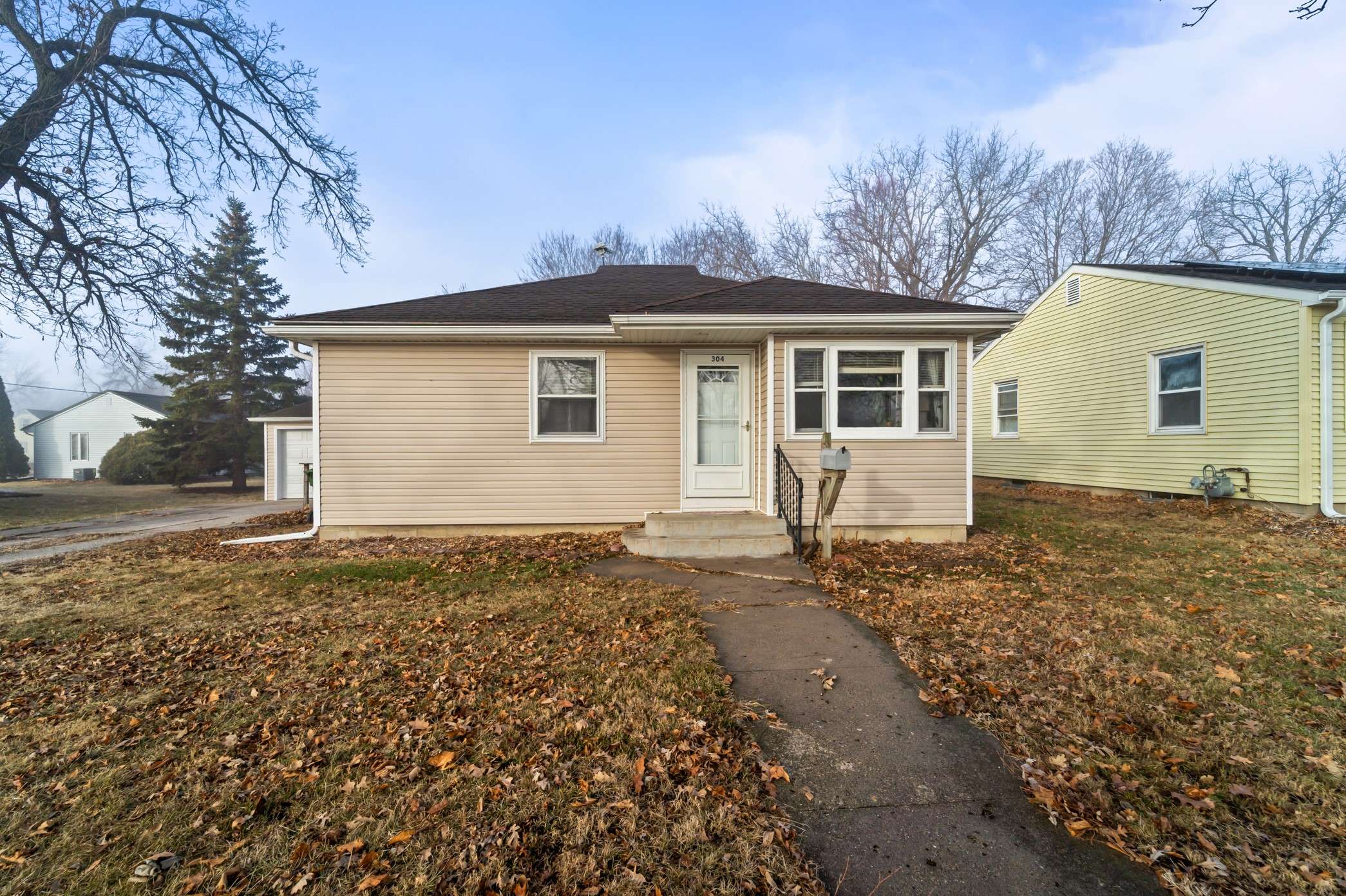 Jefferson, IA 50129,304 S Walnut Street