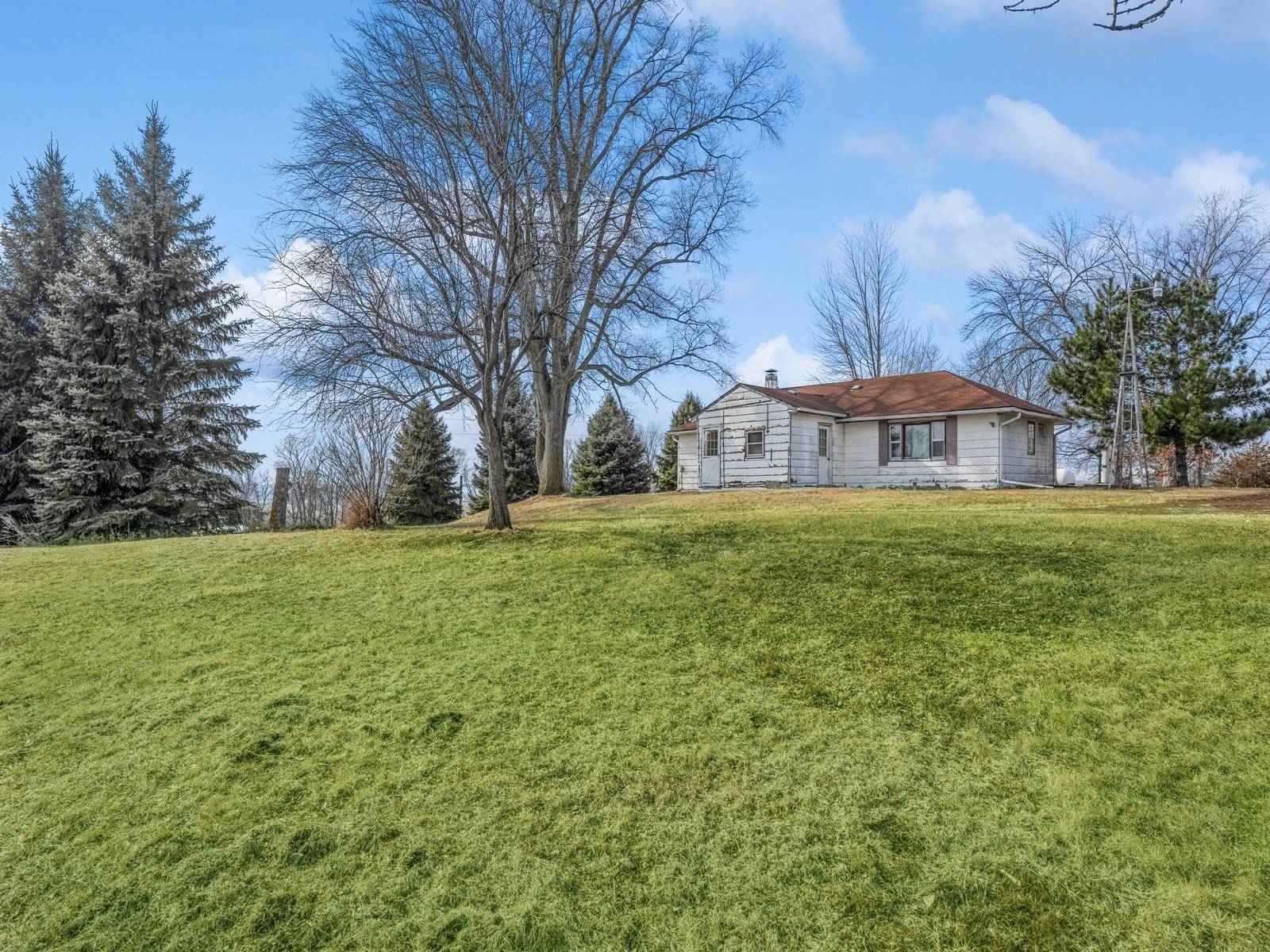 Newton, IA 50208,5914 S 36th Avenue W