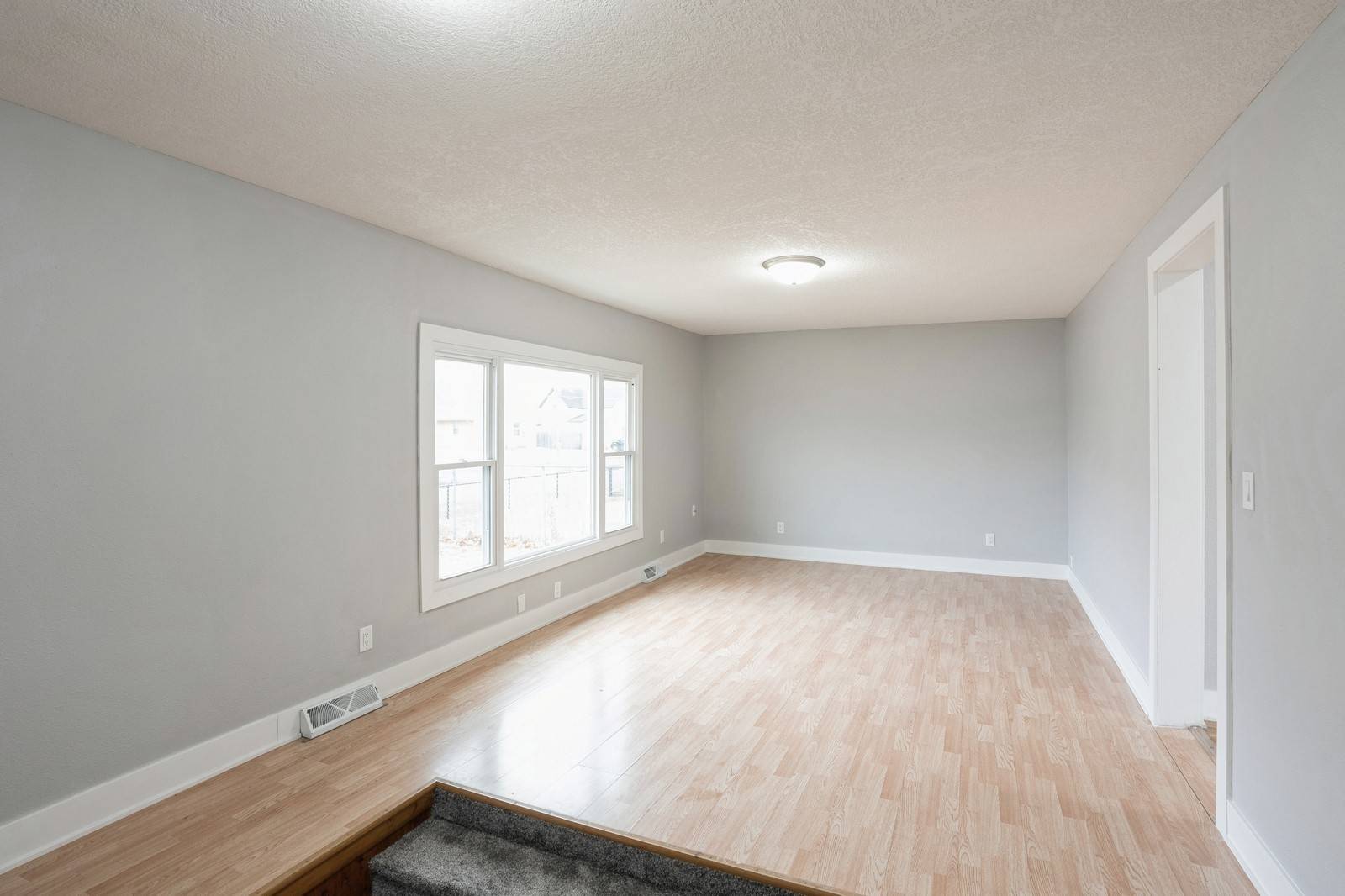 Des Moines, IA 50315,504 E Jackson Avenue
