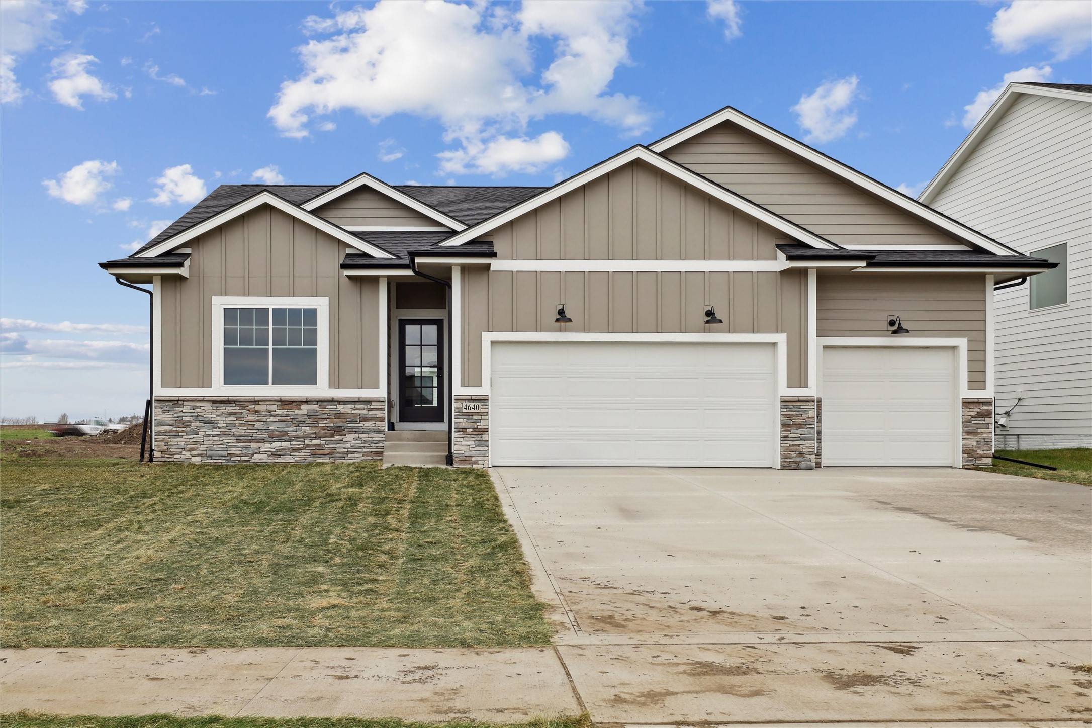 Urbandale, IA 50323,4640 179th Street
