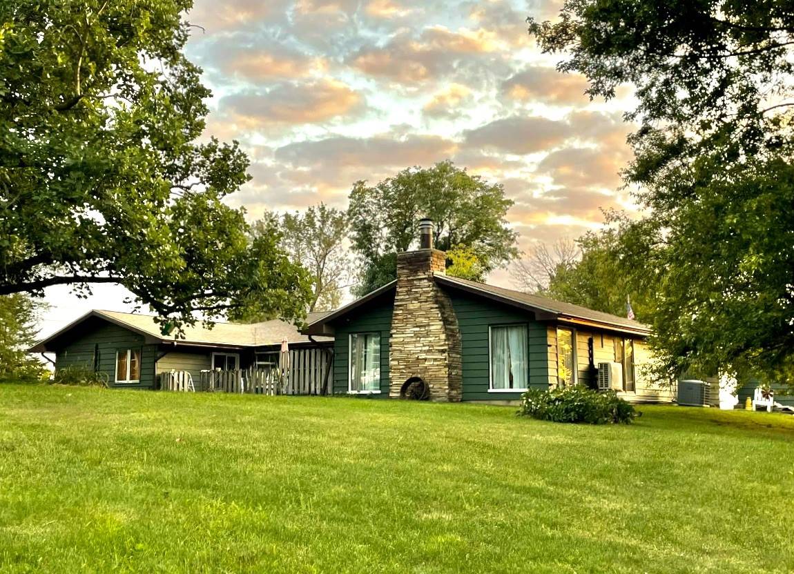 Grinnell, IA 50112,4 Oakland Drive