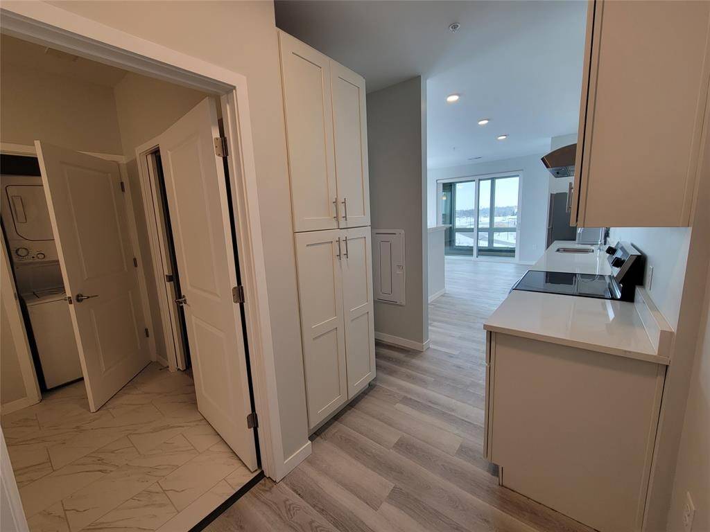 West Des Moines, IA 50266,565 Market Street #302