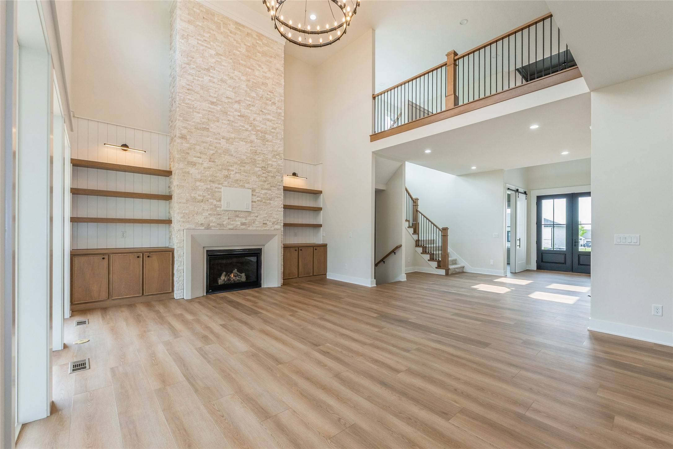 Clive, IA 50325,17665 Hammontree Drive