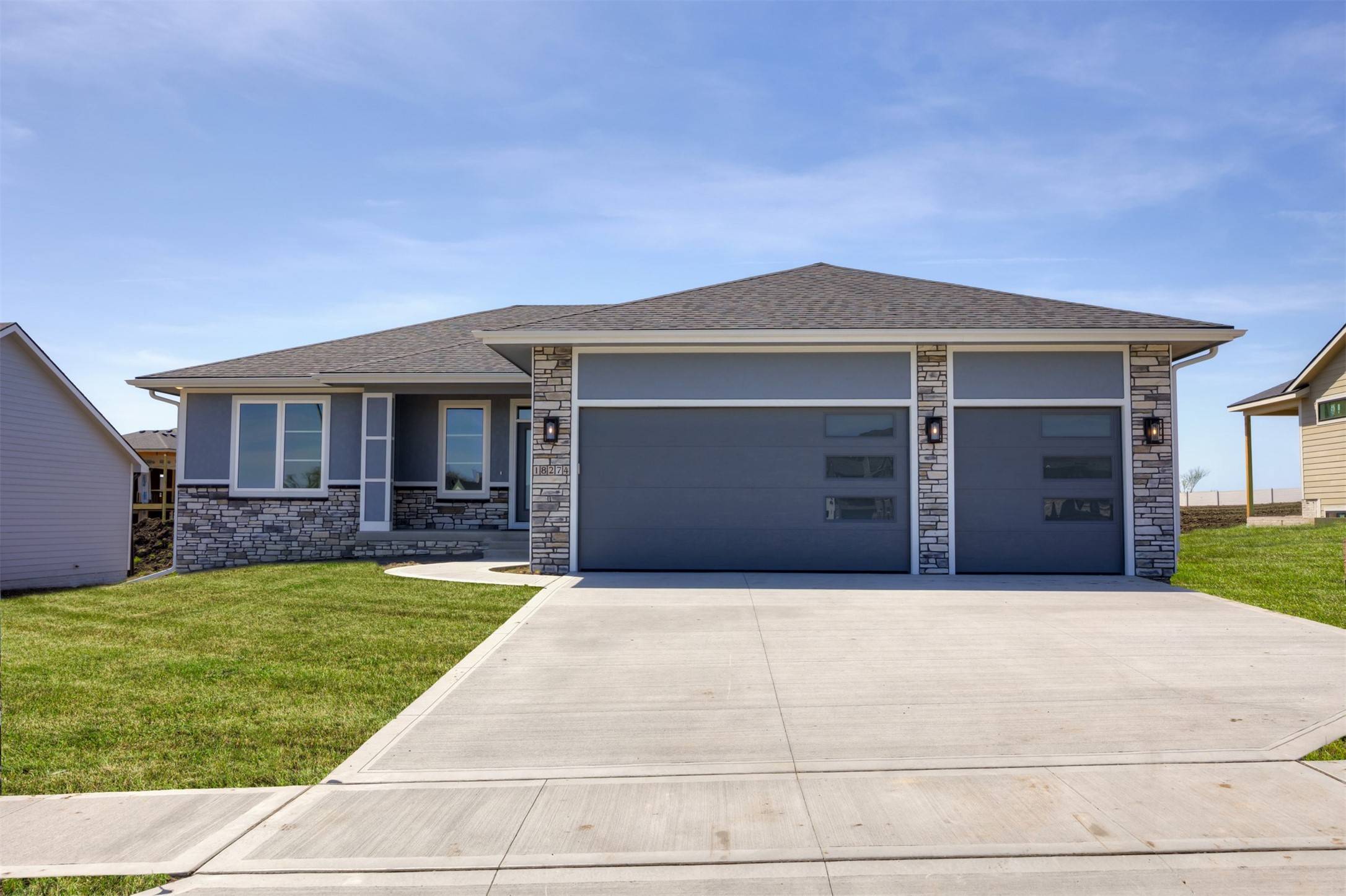 Clive, IA 50325,18274 Hidden Knoll