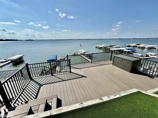 Clear Lake, IA 50428,2405 S Lakeview Court