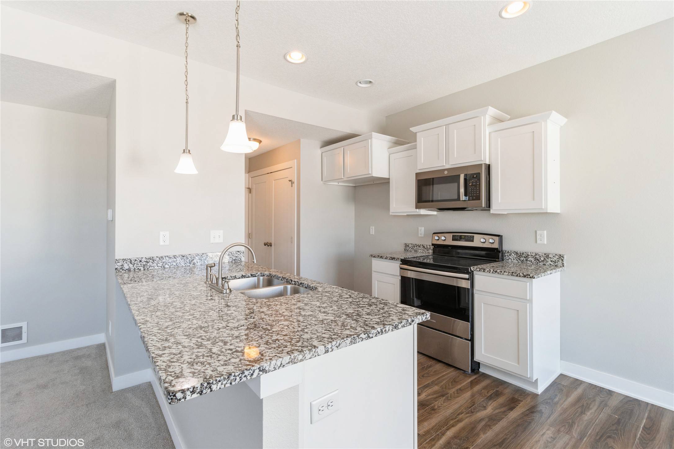 Norwalk, IA 50211,242 Red Oak Court
