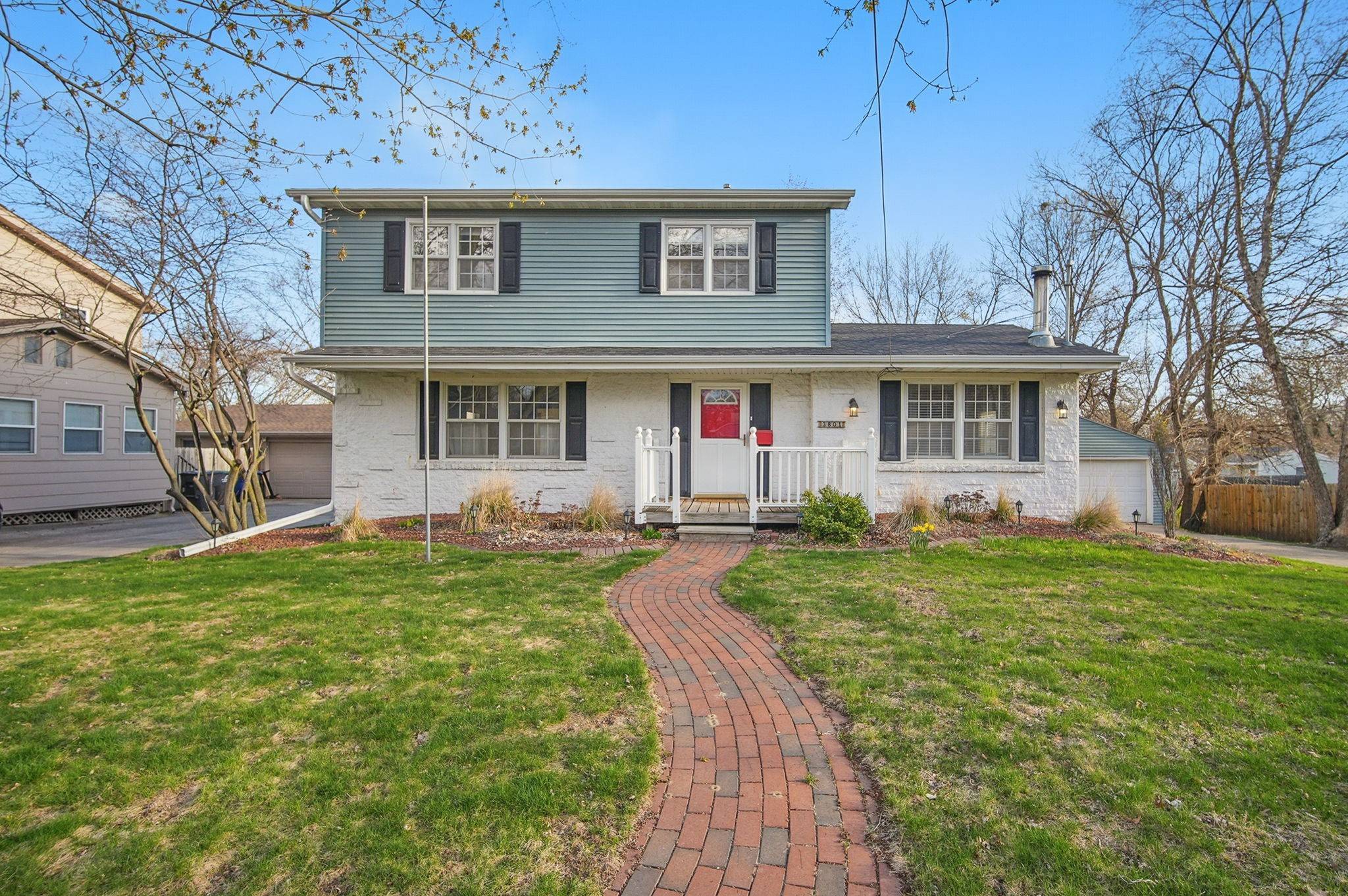 Des Moines, IA 50310,3801 Brinkwood Road