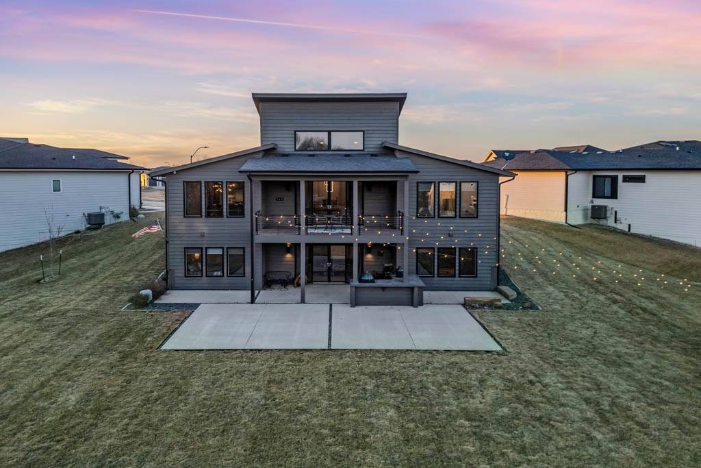 Clive, IA 50325,16872 Madison Circle