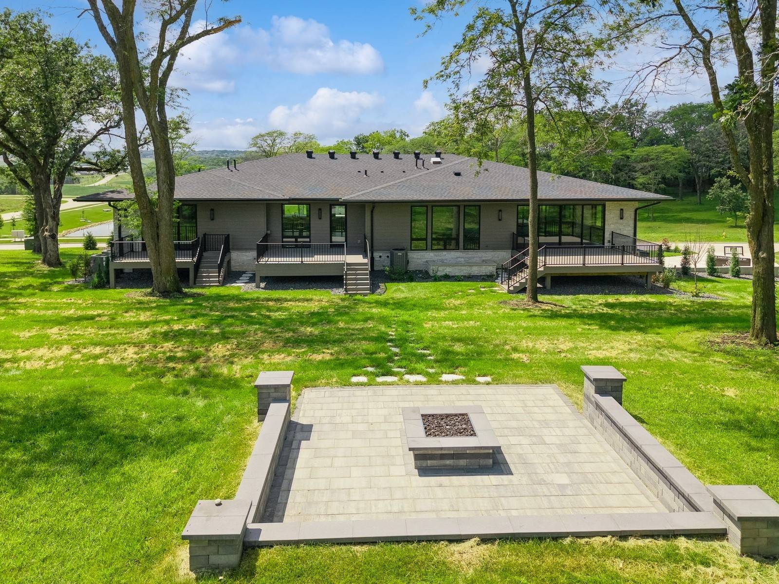 West Des Moines, IA 50266,1576 S Stonewood Drive
