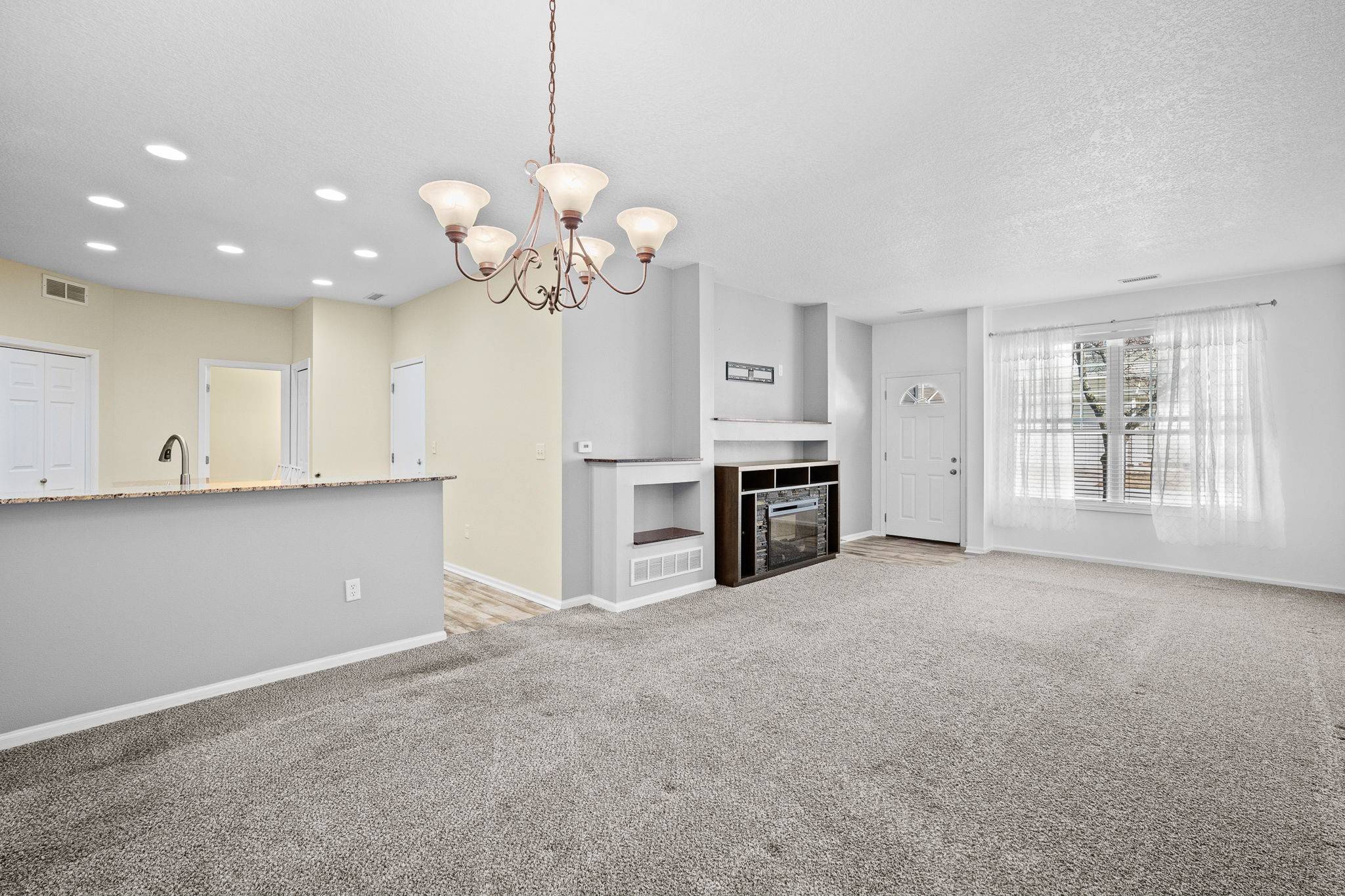 Ankeny, IA 50021,1020 NE Hyacinth Lane