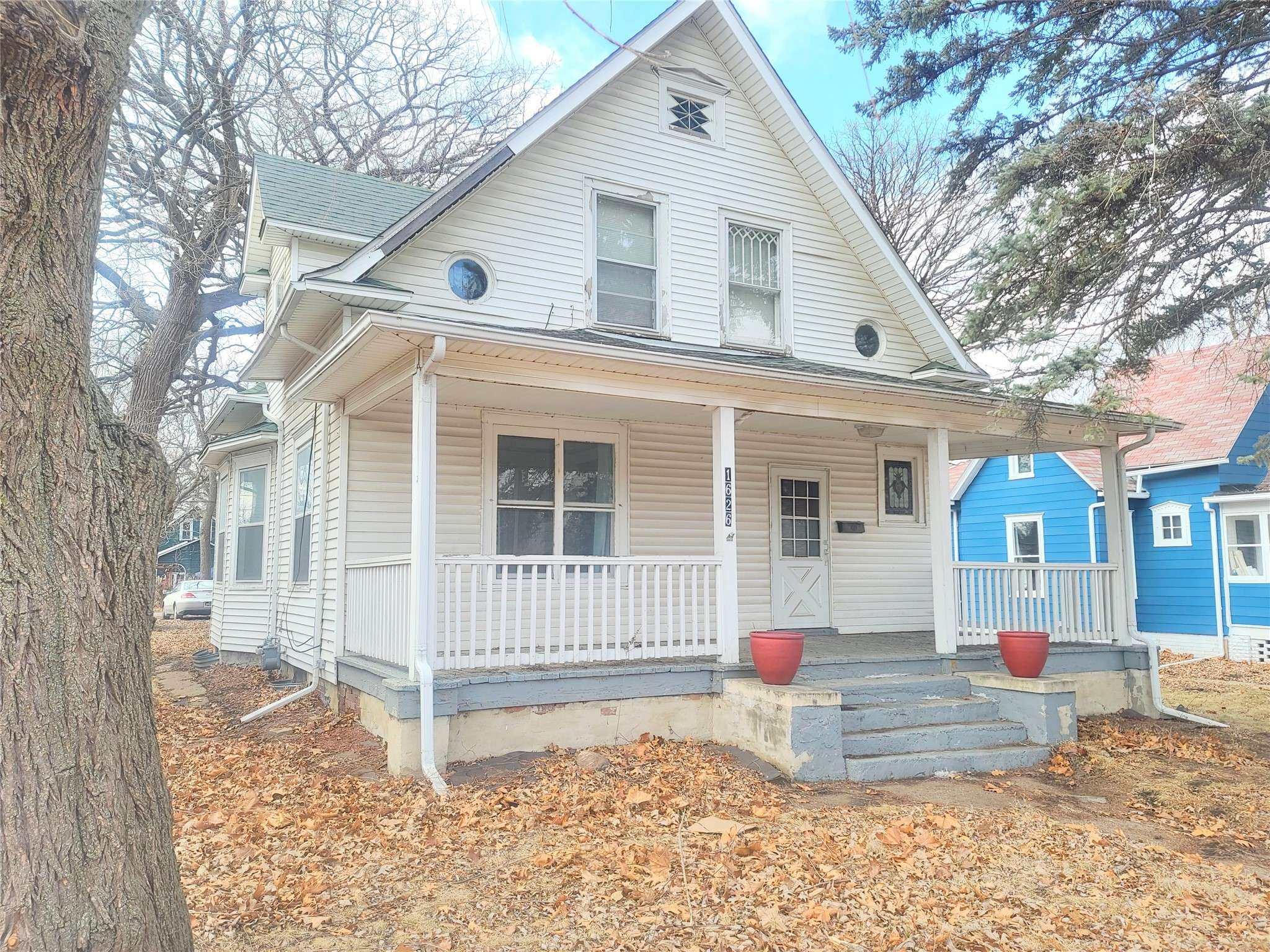 Des Moines, IA 50316,1626 E 9th Street