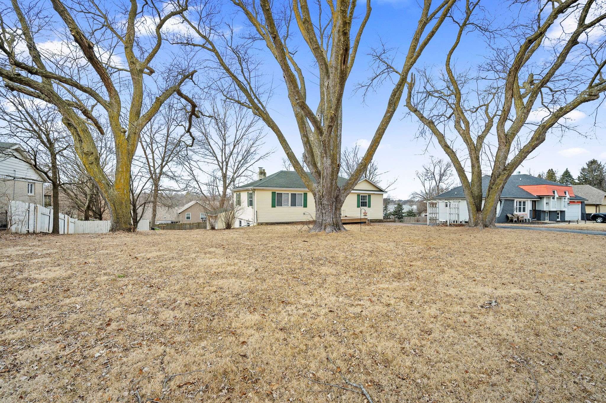 Des Moines, IA 50321,3816 SW 31st Street
