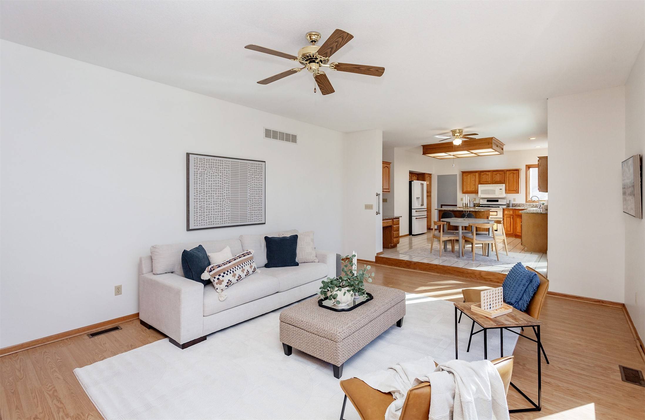 Des Moines, IA 50321,3514 SW 33rd Street
