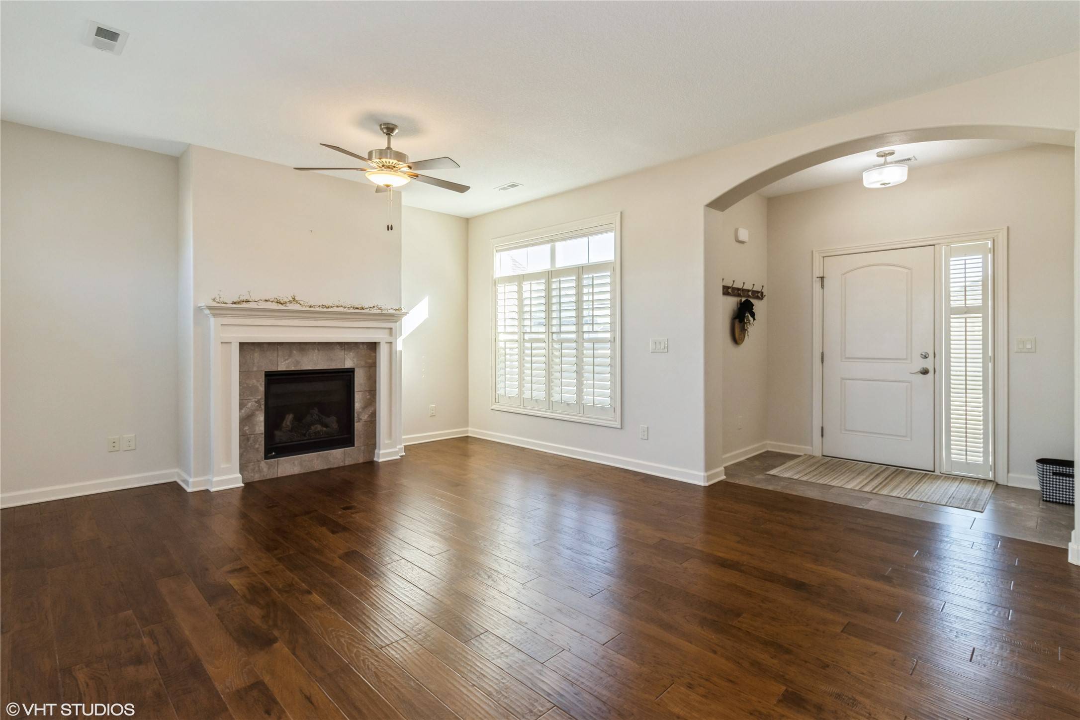 Ankeny, IA 50023,2806 NW 38th Lane