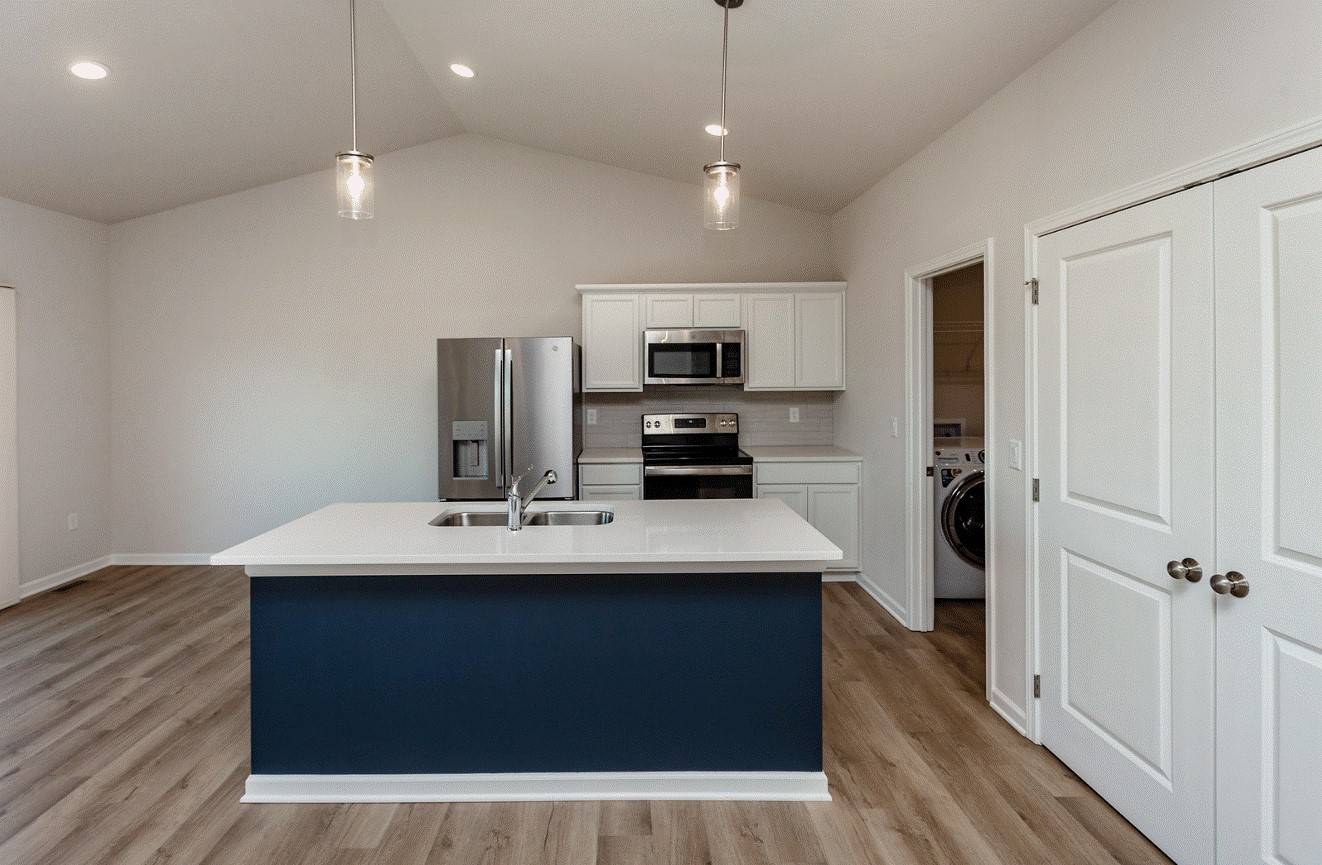 Des Moines, IA 50313,6696 NE 12th Court