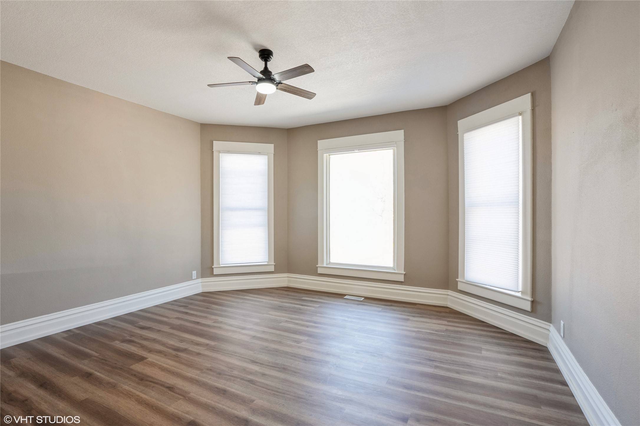 Newton, IA 50208,201 E 4th Street S