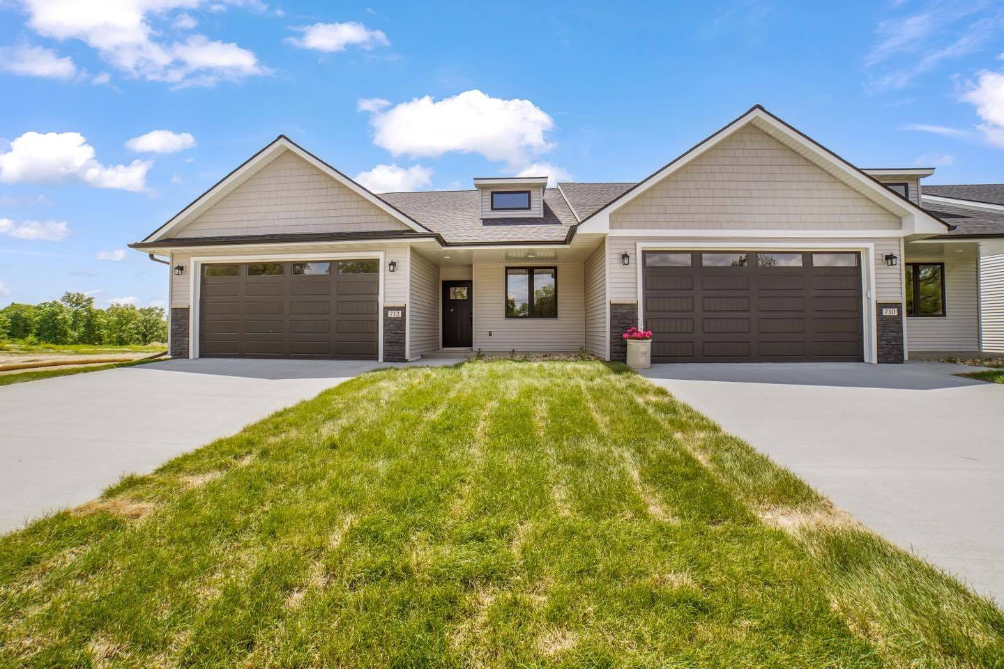 Nevada, IA 50201,712 Academy Circle