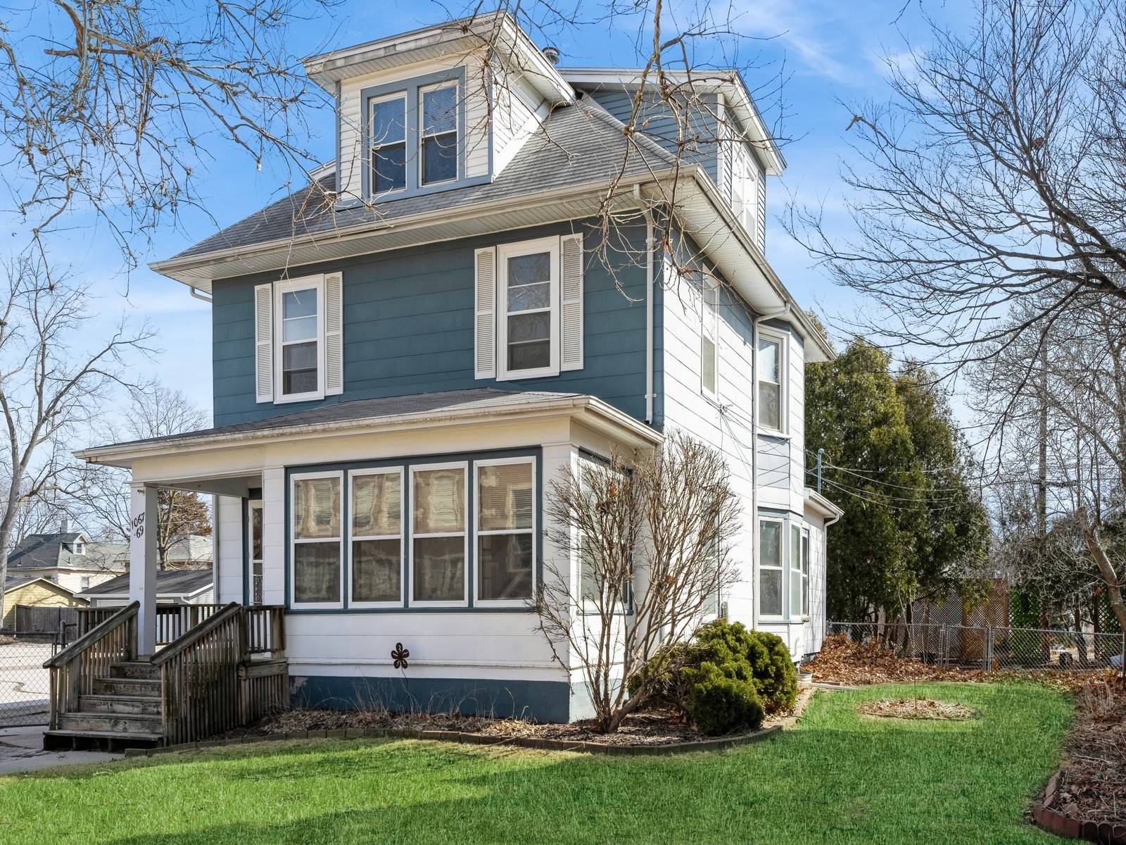 Des Moines, IA 50311,1067 37th Street