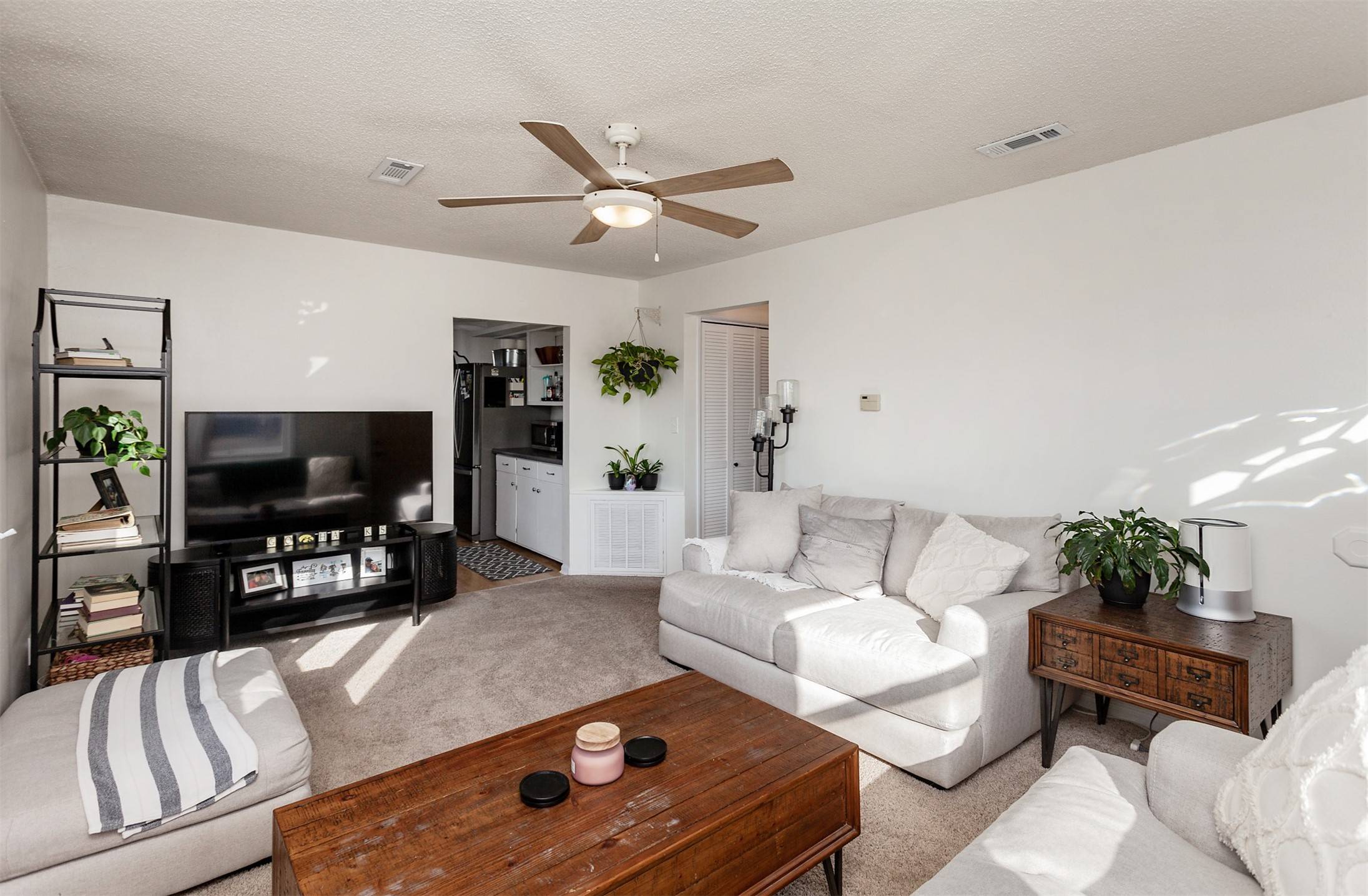 Des Moines, IA 50317,4640 NE 29th Street