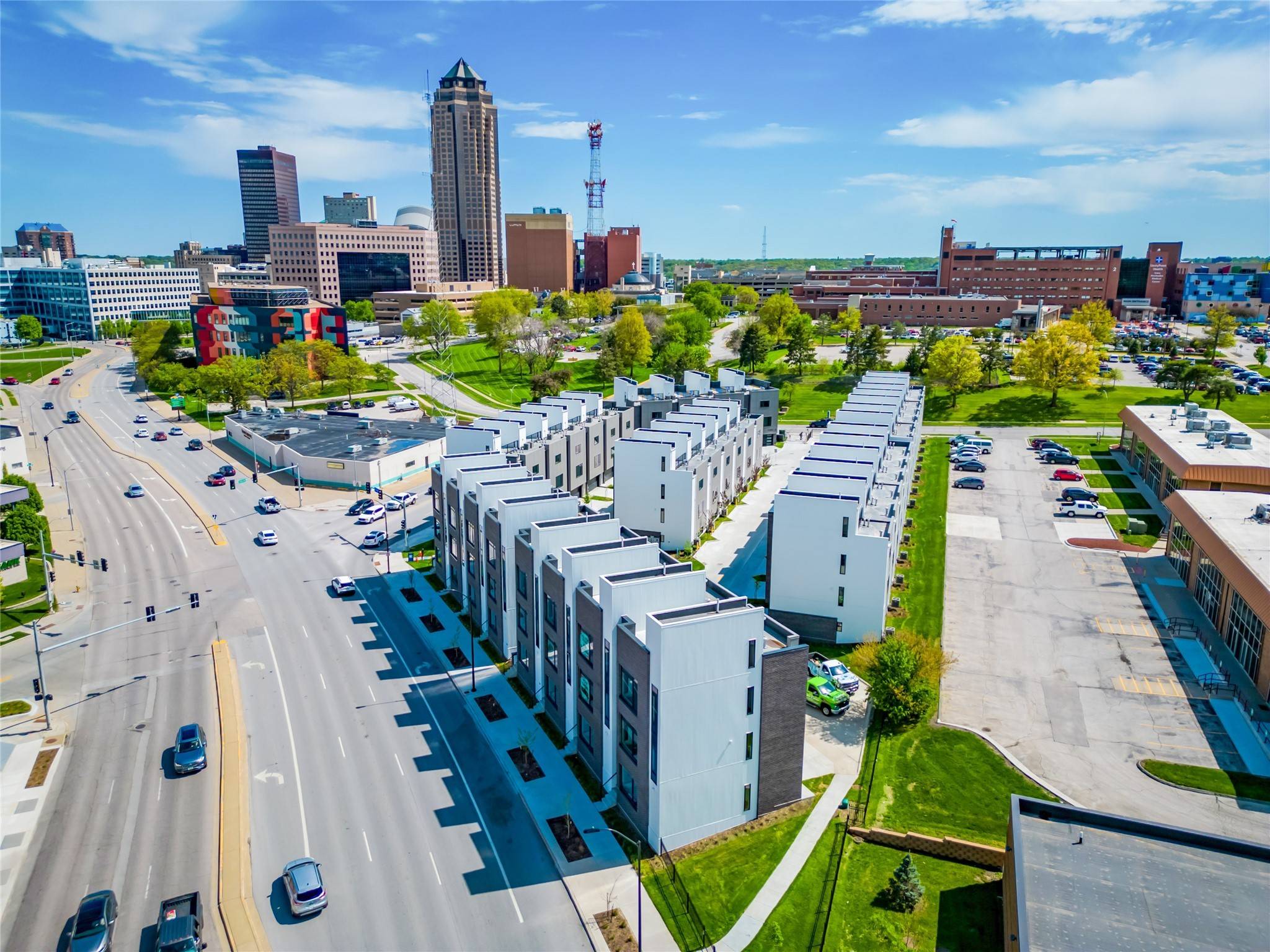 Des Moines, IA 50309,1201 Center Street #B103
