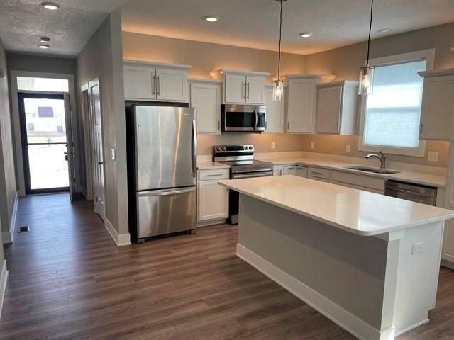 Ankeny, IA 50021,512 NE Vista Lane